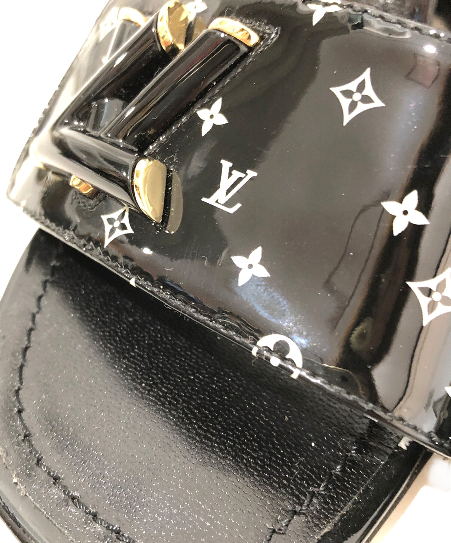 中古・古着通販】LOUIS VUITTON (ルイ ヴィトン) パテント LVロゴ