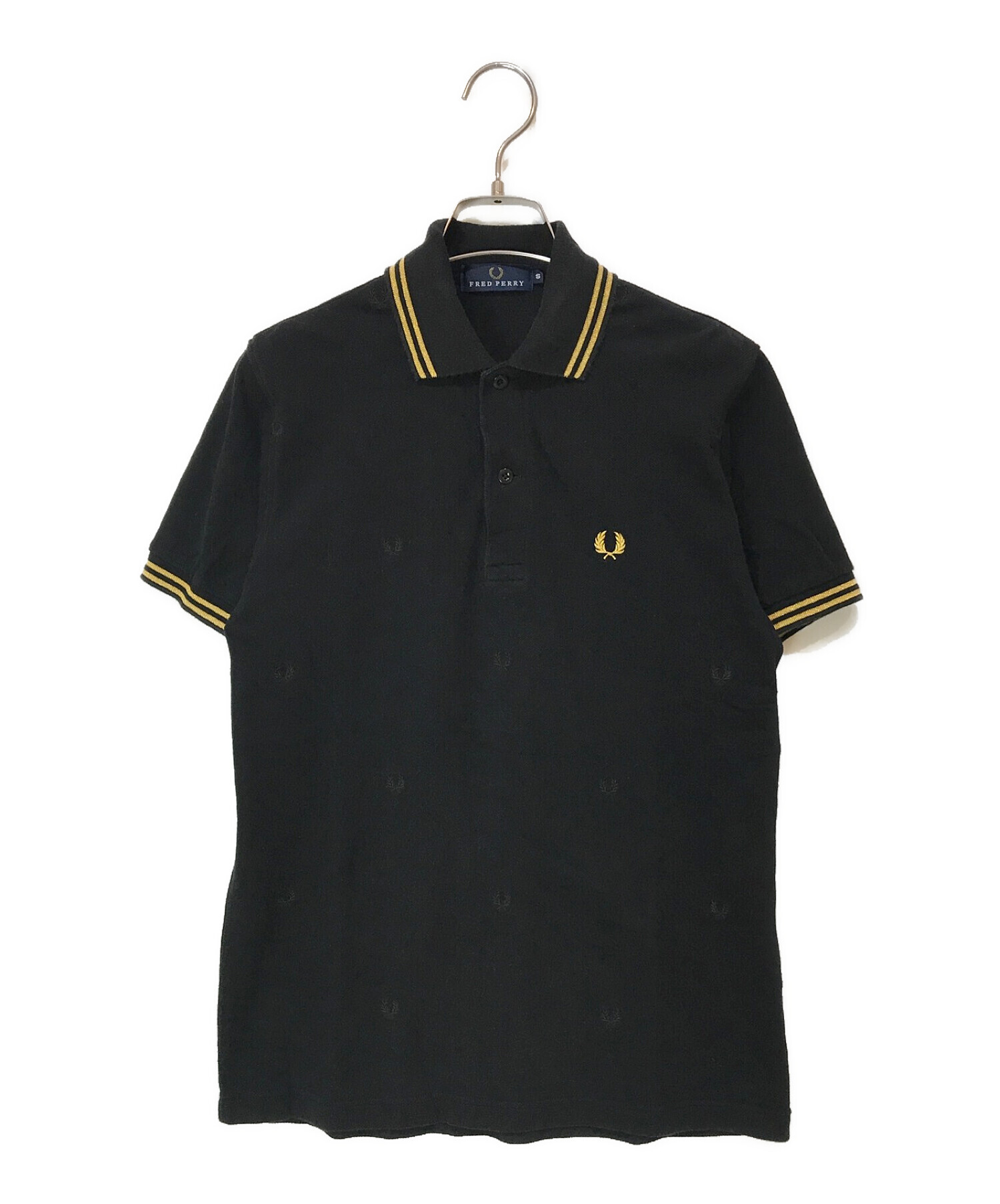 希少サイズ　FRED PERRY フレッドペリー ポロシャツ 黒×金 刺繍 FRED PERRY（フレッドペリー） ポロシャツ The Fred Perry Shirt - M2