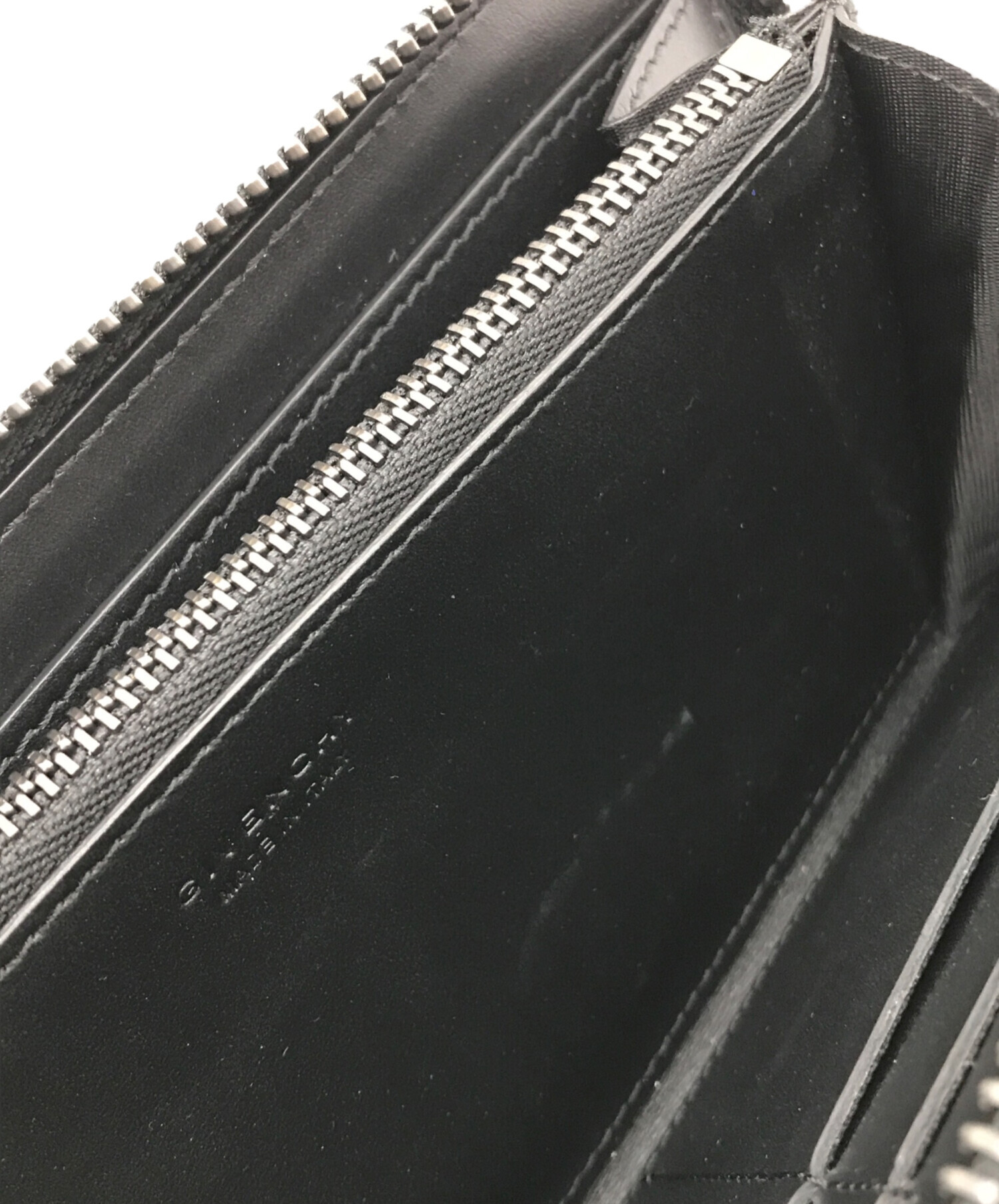 中古・古着通販】GIVENCHY (ジバンシィ) 長財布 ホワイト×ブラック