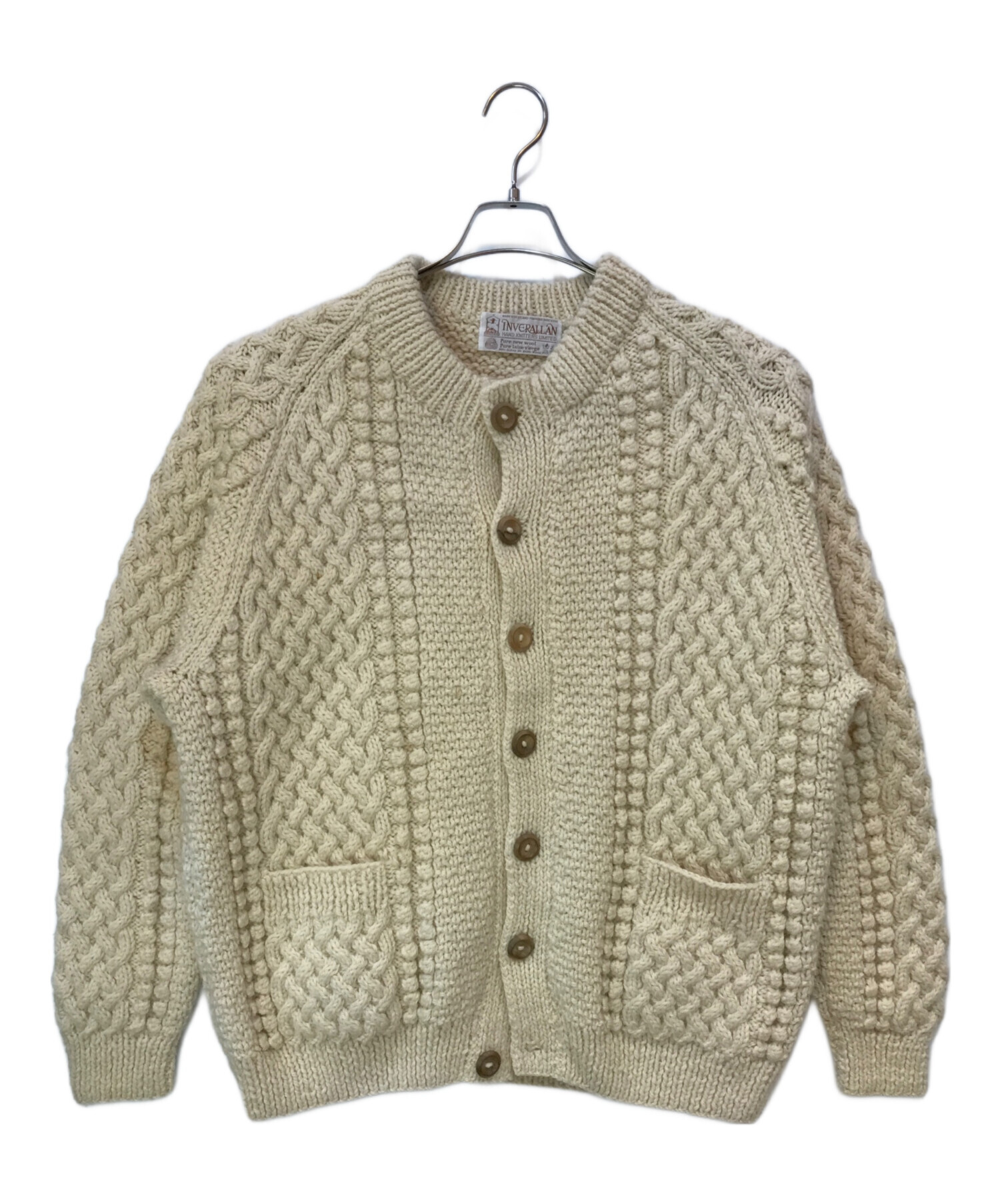 インバーアランベージュ