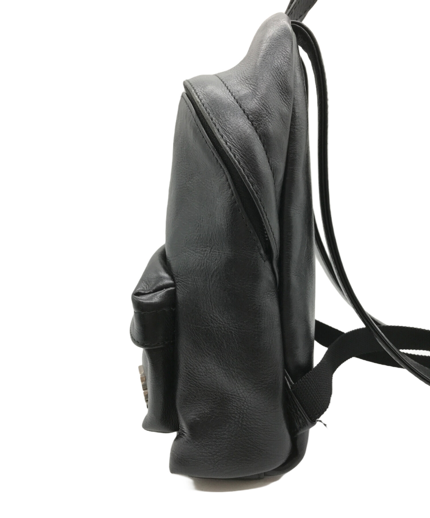 【未使用】BALENCIAGA ブラック バックパック 中古・古着通販】BALENCIAGA (バレンシアガ) Bロゴ バックパック