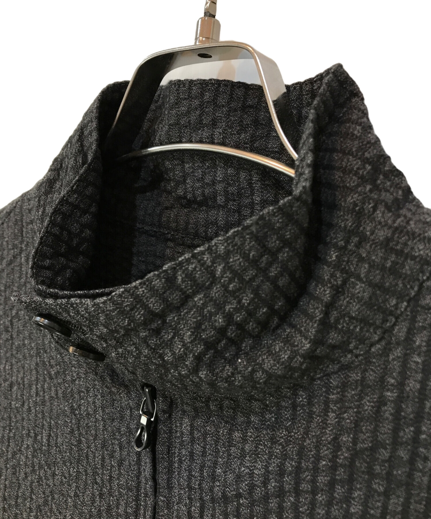 中古・古着通販】AUBERGE (オーベルジュ) STEPHANE-Black Top グレー