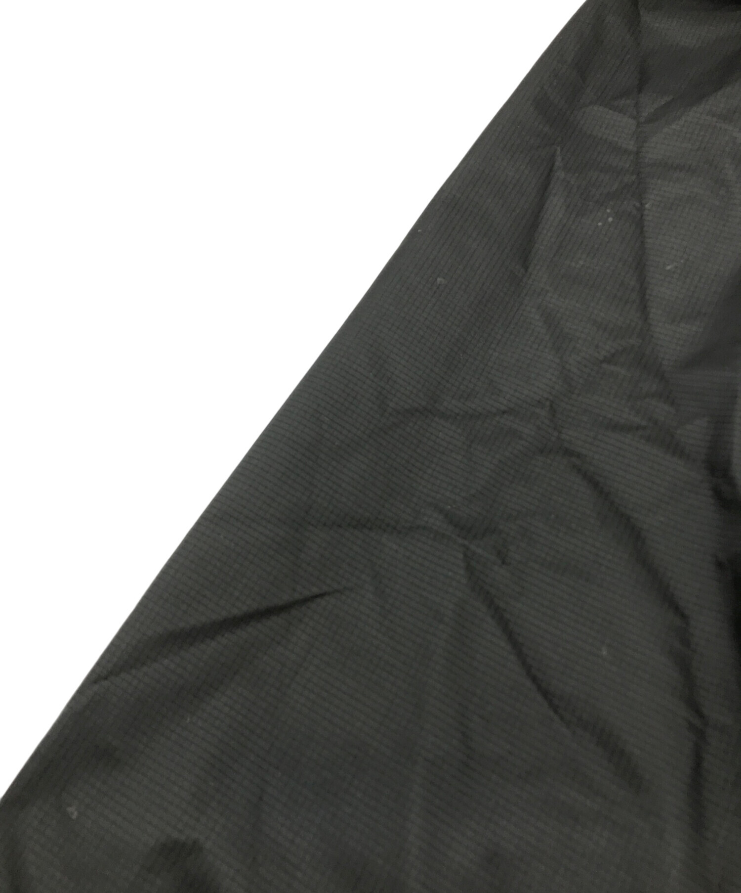 未使用mont-bell マウンテンパーカー 黒　ストームクルーザー　タグ付き 中古・古着通販】mont-bell (モンベル) ストームクルーザー ジャケット