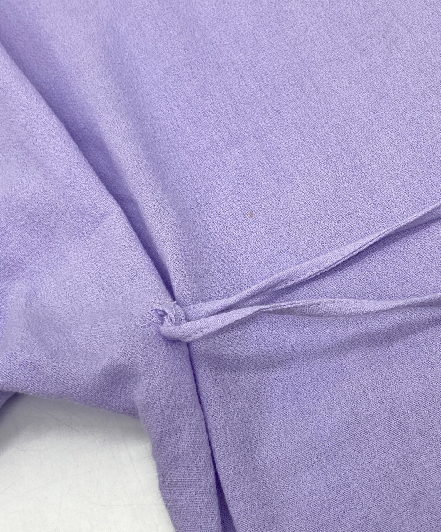 中古・古着通販】Mame Kurogouchi (マメクロゴウチ) Crepe Deep V-Neck