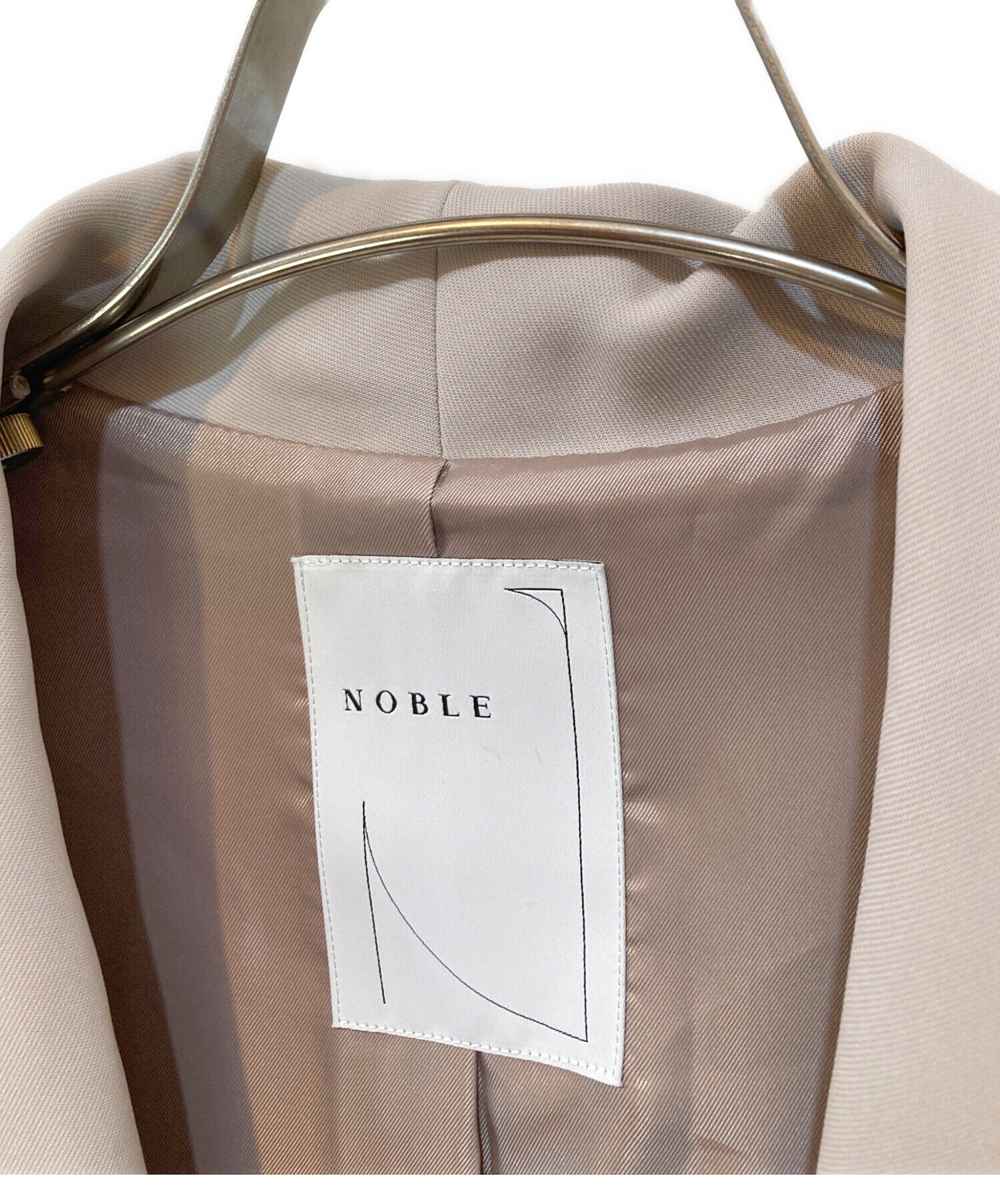 【未使用】NOBLE ショールカラーロングジレl 中古・古着通販】Noble (ノーブル) ショールカラーロングジレ ベージュ