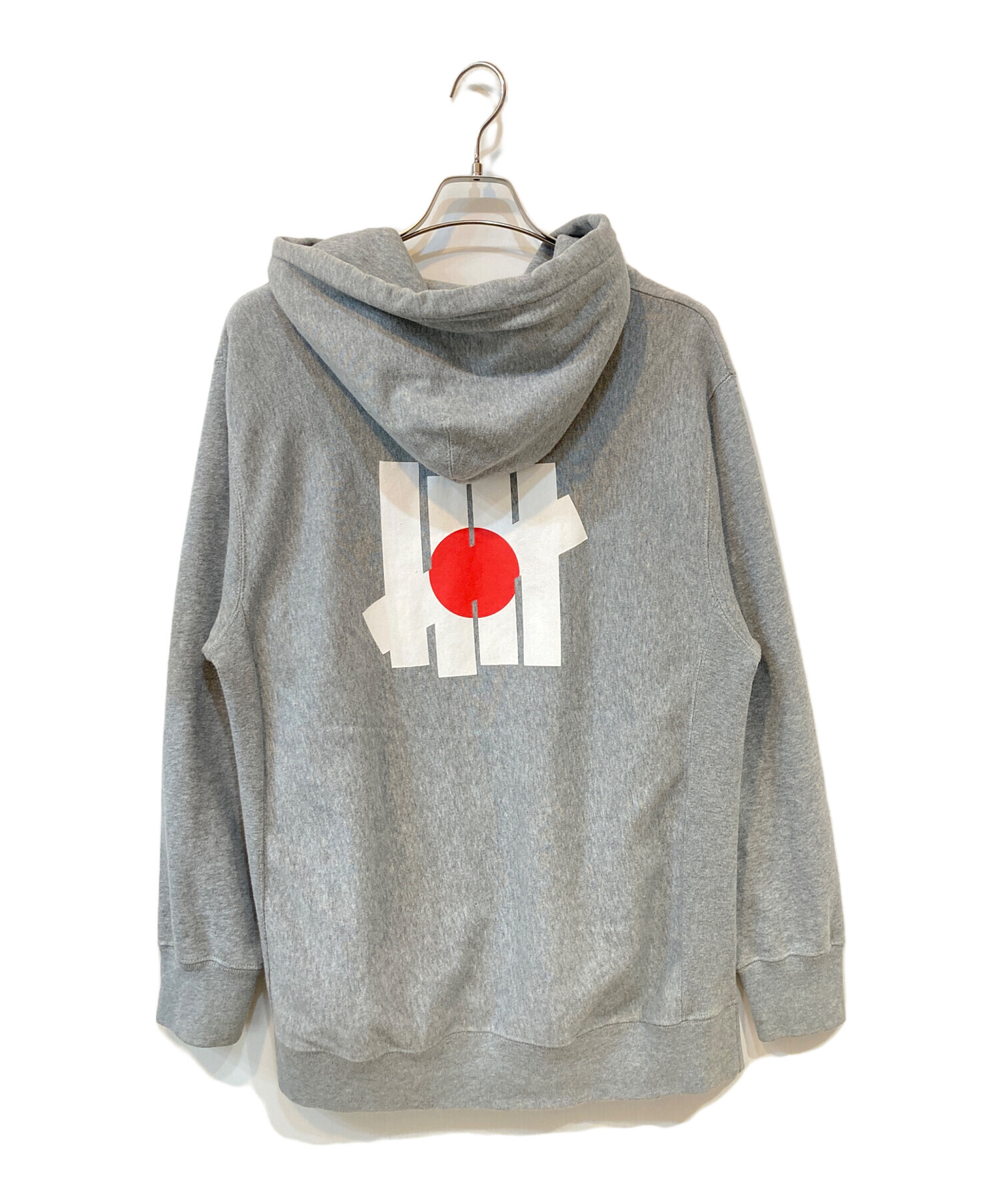 中古・古着通販】UNDEFEATED (アンディフィーテッド) フロントロゴ 