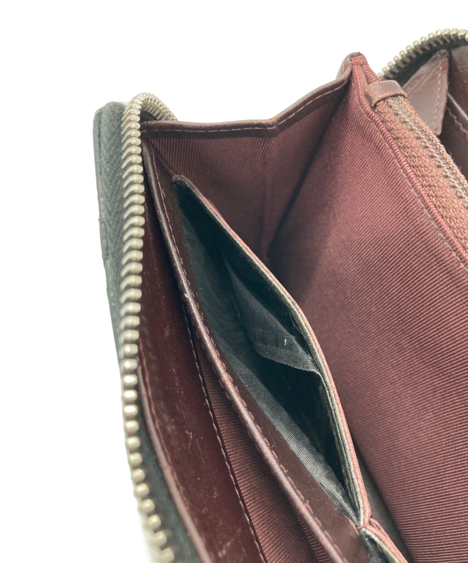 本日限定！新品未使用！CHANELキャビアスキンラウンドジップ 正規保証2042 CHANEL キャビアスキンラウンドファスナー