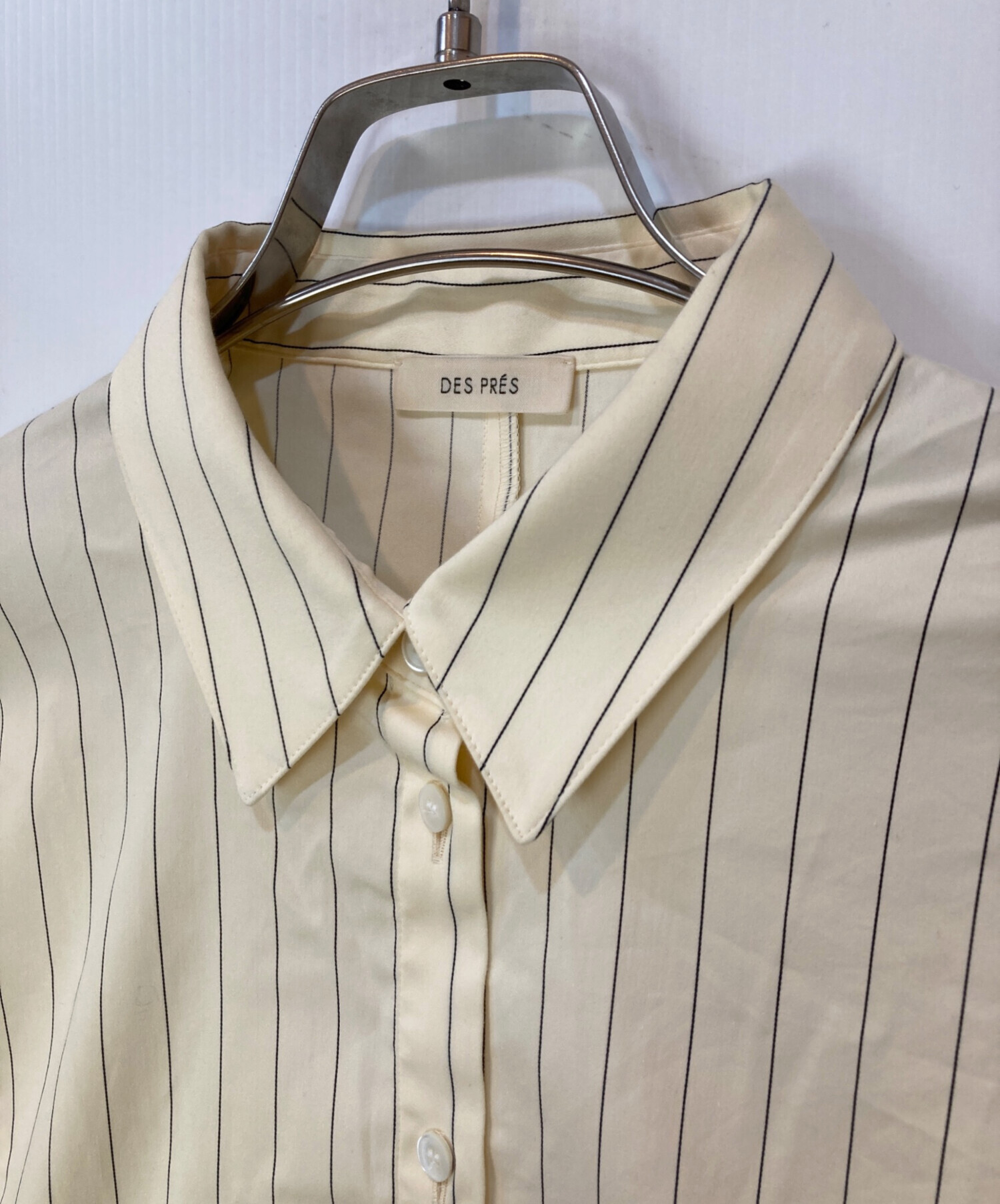 DES PRES デプレ ブラウス M ベージュ 【古着】【中古】【送料無料】 中古・古着通販】DES PRES (デ プレ) ソフトストレッチサテン バック