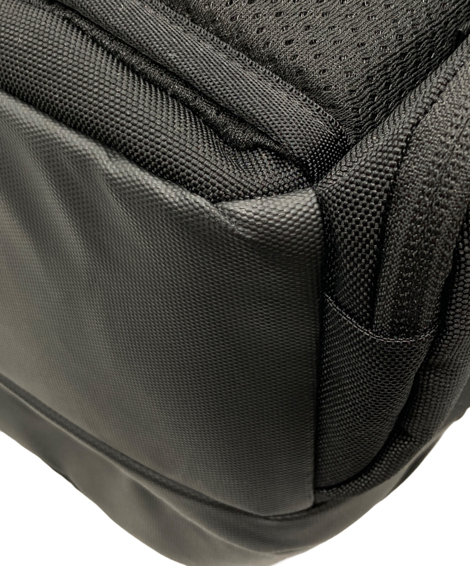 中古・古着通販】Incase (インケース) A.R.C. Daypack / 20L ブラック 