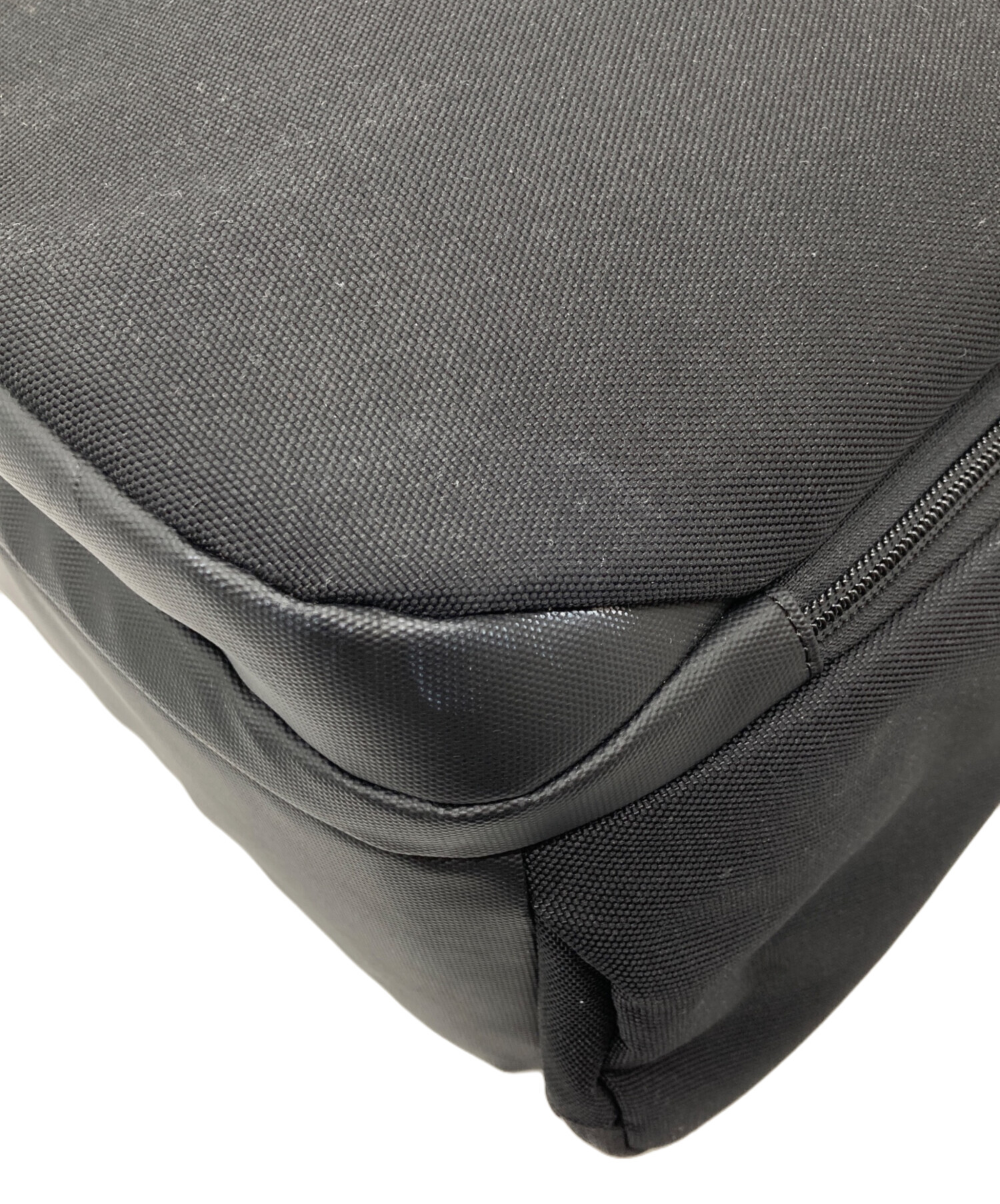 中古・古着通販】Incase (インケース) A.R.C. Daypack / 20L ブラック 