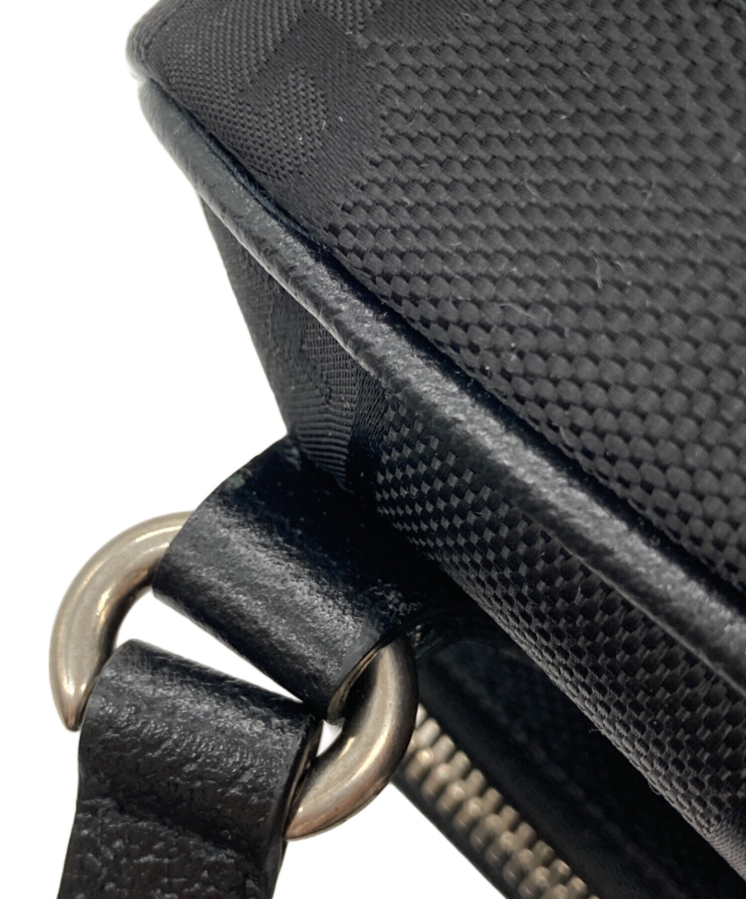 グッチ オブ　ザ　グリット ショルダーバッグ ナイロン 625850 ブラック ユニセックス GUCCI  中古 GUCCI（グッチ） オブ ザ グリット ショルダーバッグ ナイロン 625850