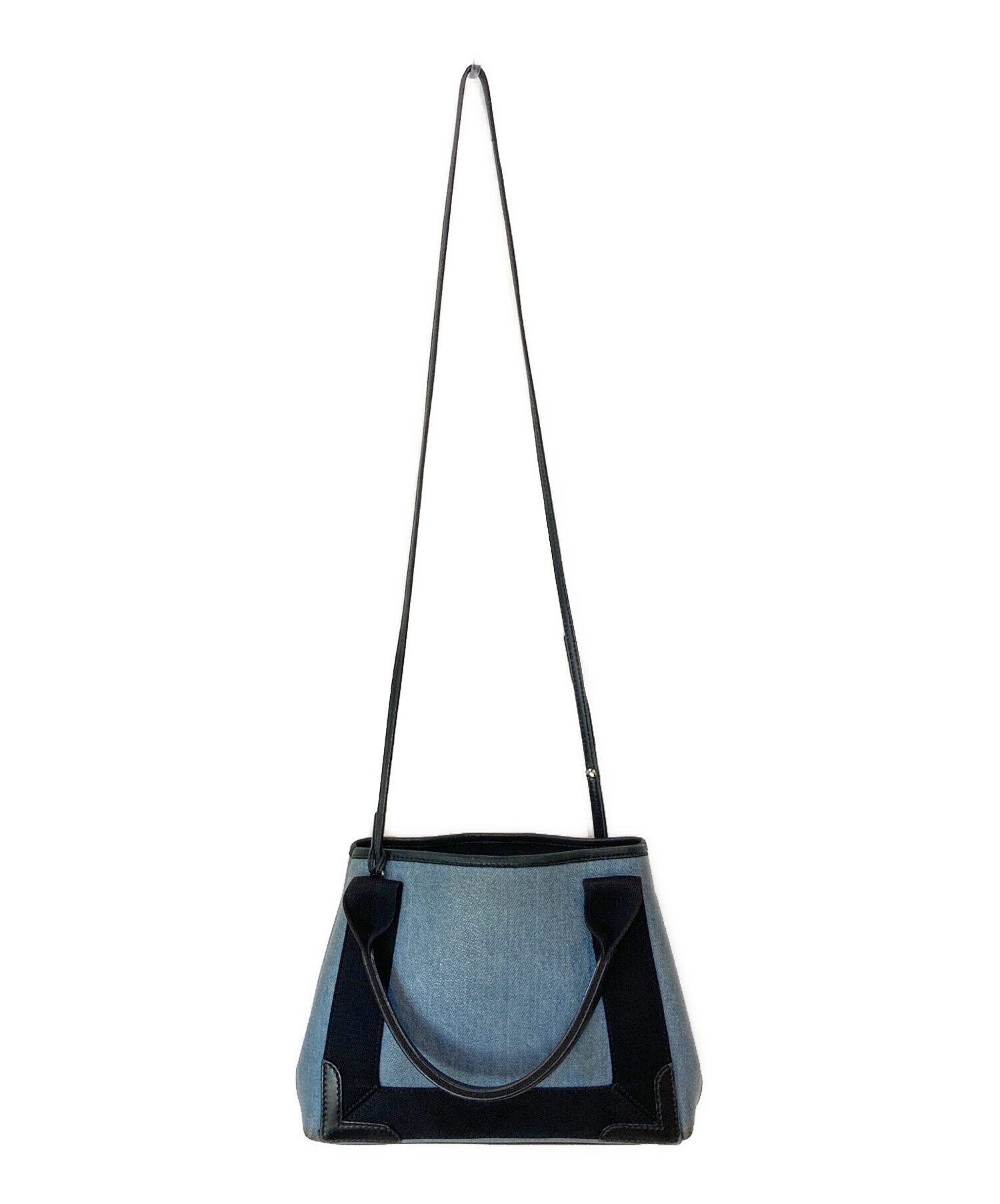 BALENCIAGA カバス XS バッグ　ハンド　トート　ブラック　ロゴ BALENCIAGA カバス XS バッグ ハンド トート ブラック ロゴ BALENCIAGA