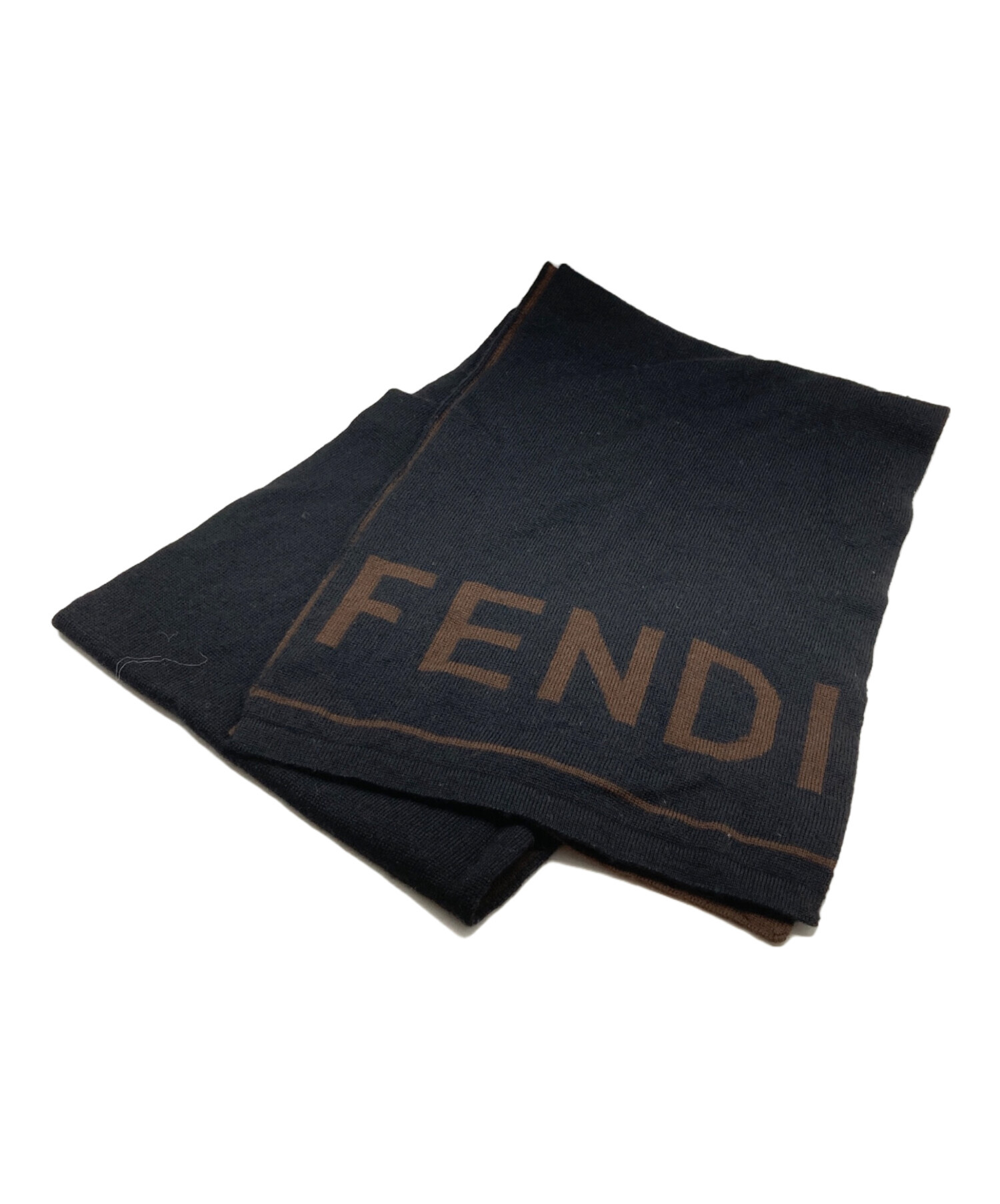 未使用級!! FENDI フェンディ ウール マフラー イタリア製 エンボスロゴ 中古・古着通販】FENDI (フェンディ) ロゴ ウールマフラー ブラック