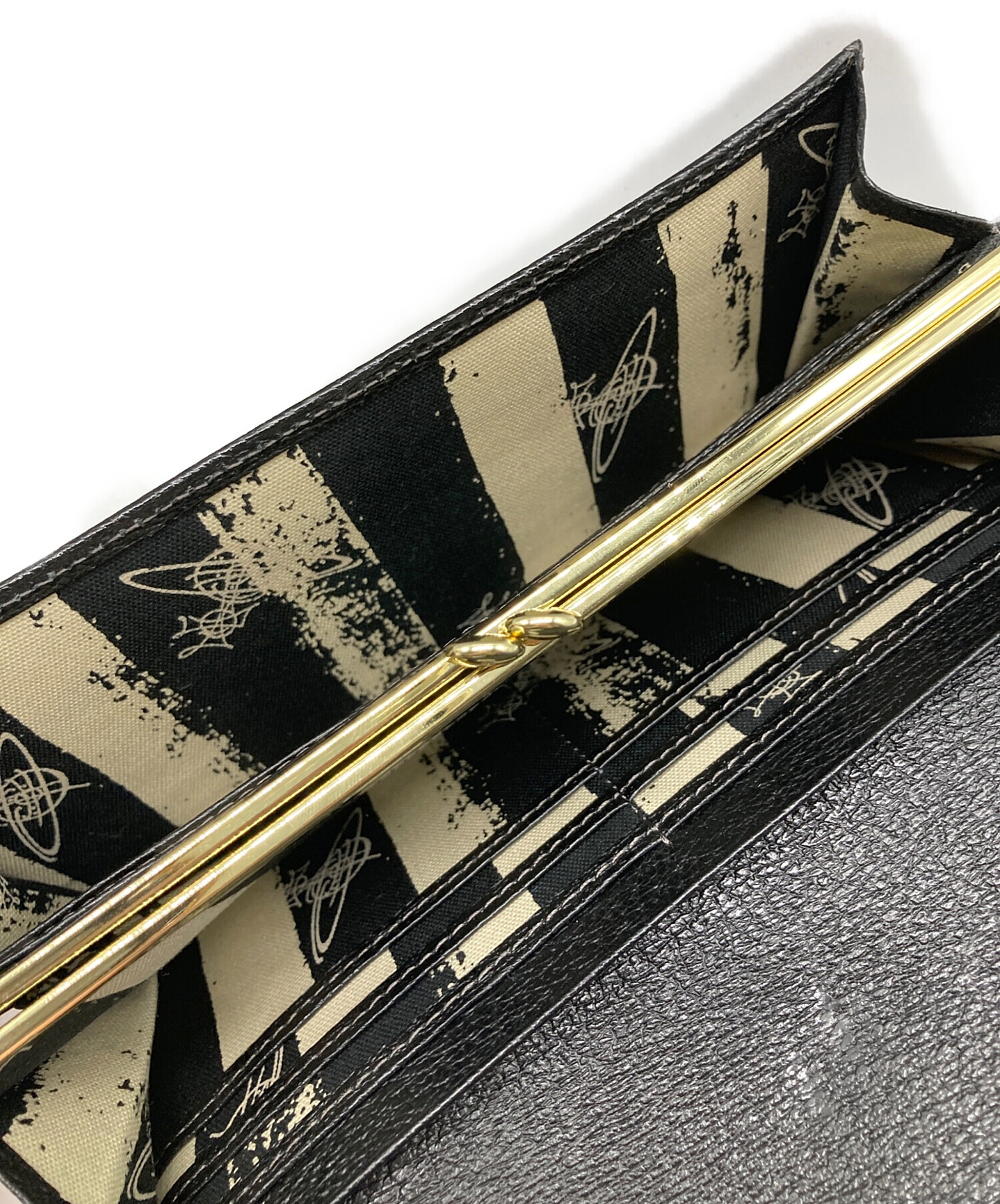 Vivienne Westwood 中古美品 ヴィヴィアン コンパクトウォレット Vivienne Westwood（ヴィヴィアンウエストウッド） 長財布 ブラック