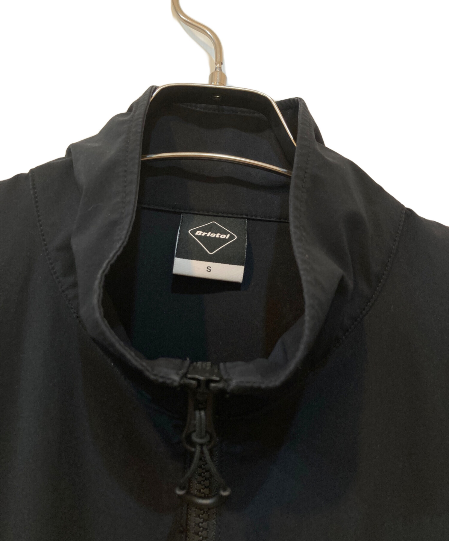 ジャケット・アウター F.C.R.B. VENTILATION LOGO TRAININGJACKET 中古・古着通販】F.C.R.B. (エフシーレアルブリストル) VENTILATION