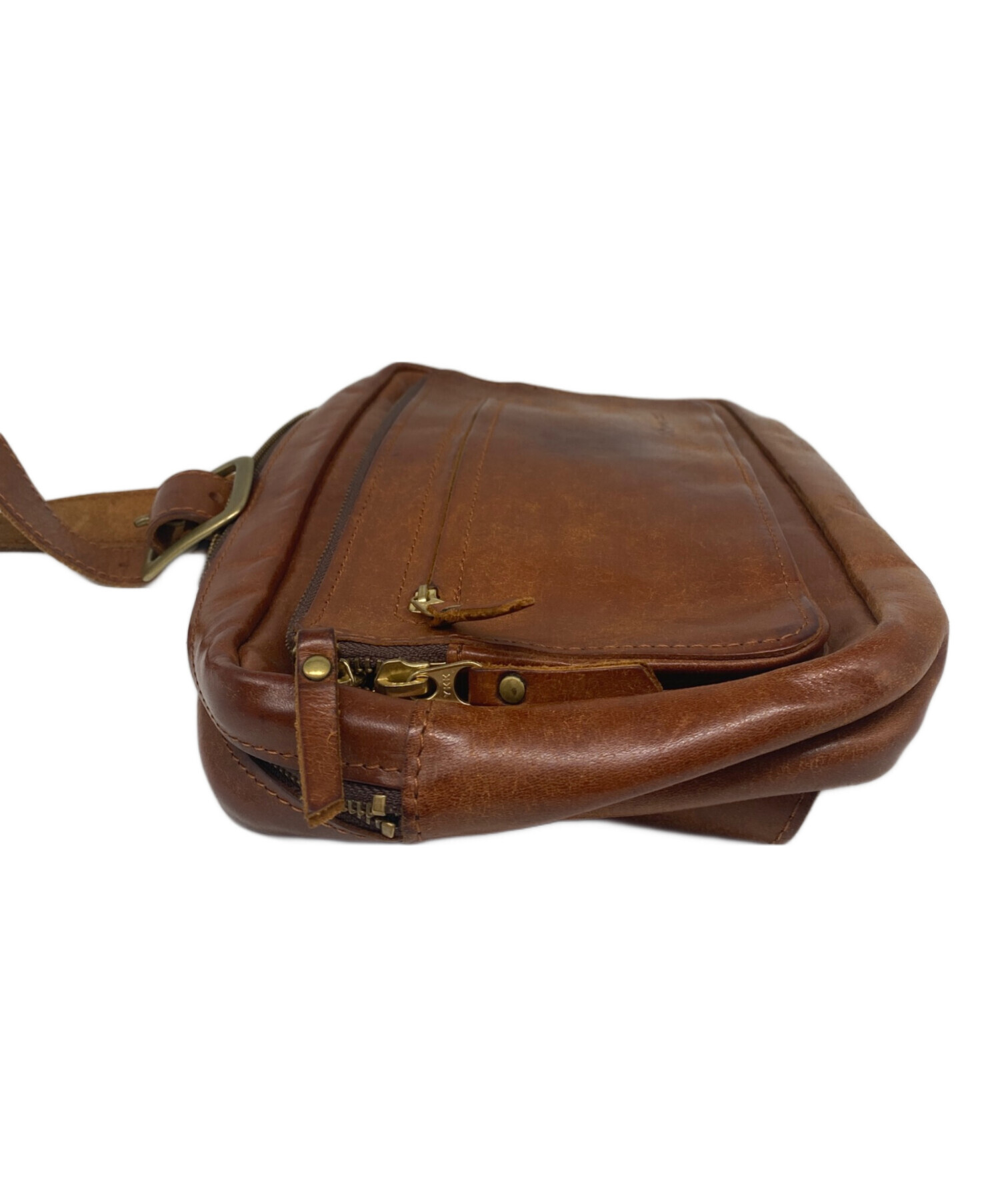 【美品】RYU レザー ボディバッグ 本革 生産終了品 中古・古着通販】RYU (リュウ) SQUARE BODY BAG レザーボディバッグ