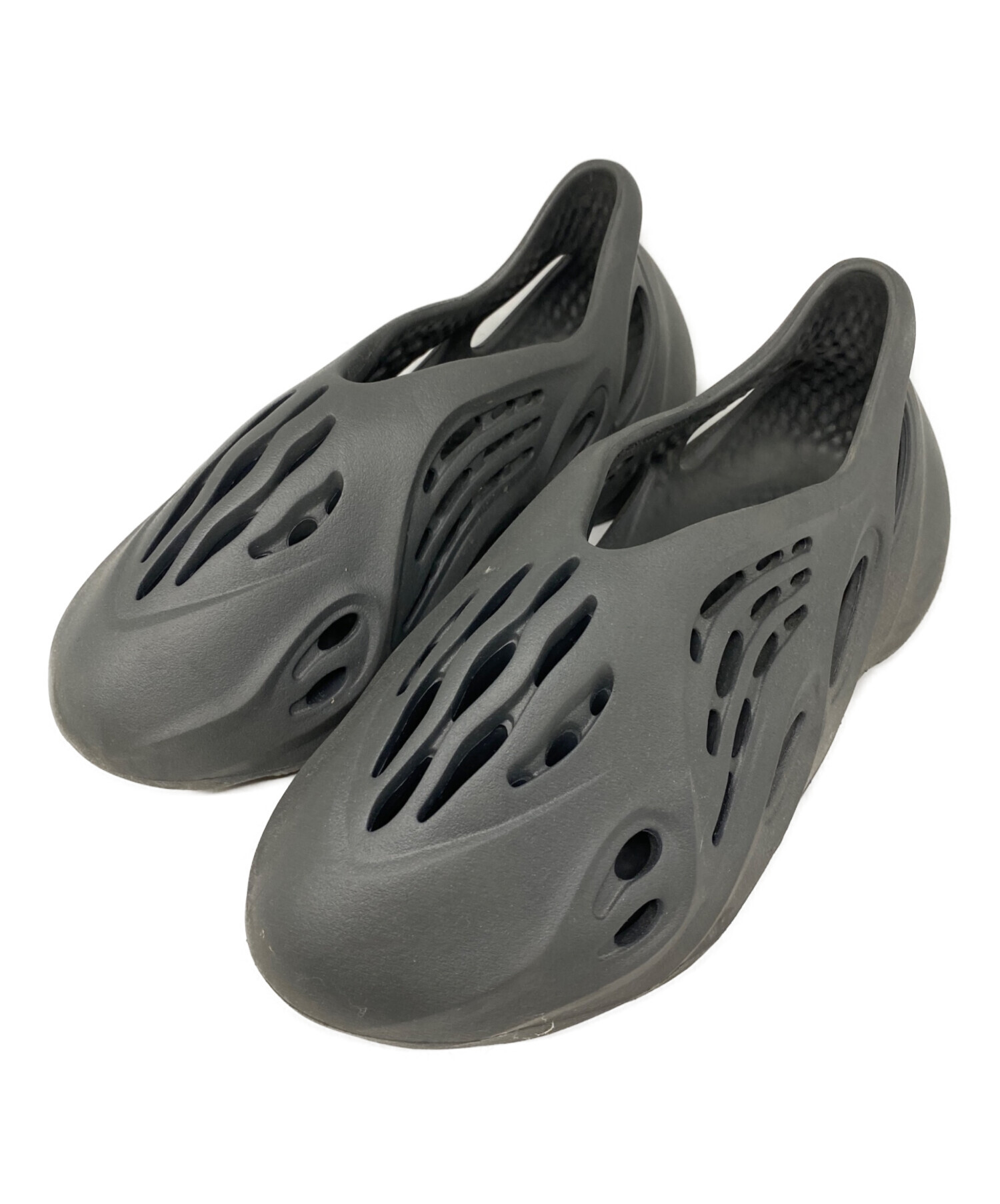  YEEZY Foam Runner Carbon 27.5㎝ 中古・古着通販】adidas (アディダス) YEEZY FOAM RUNNER CARBON