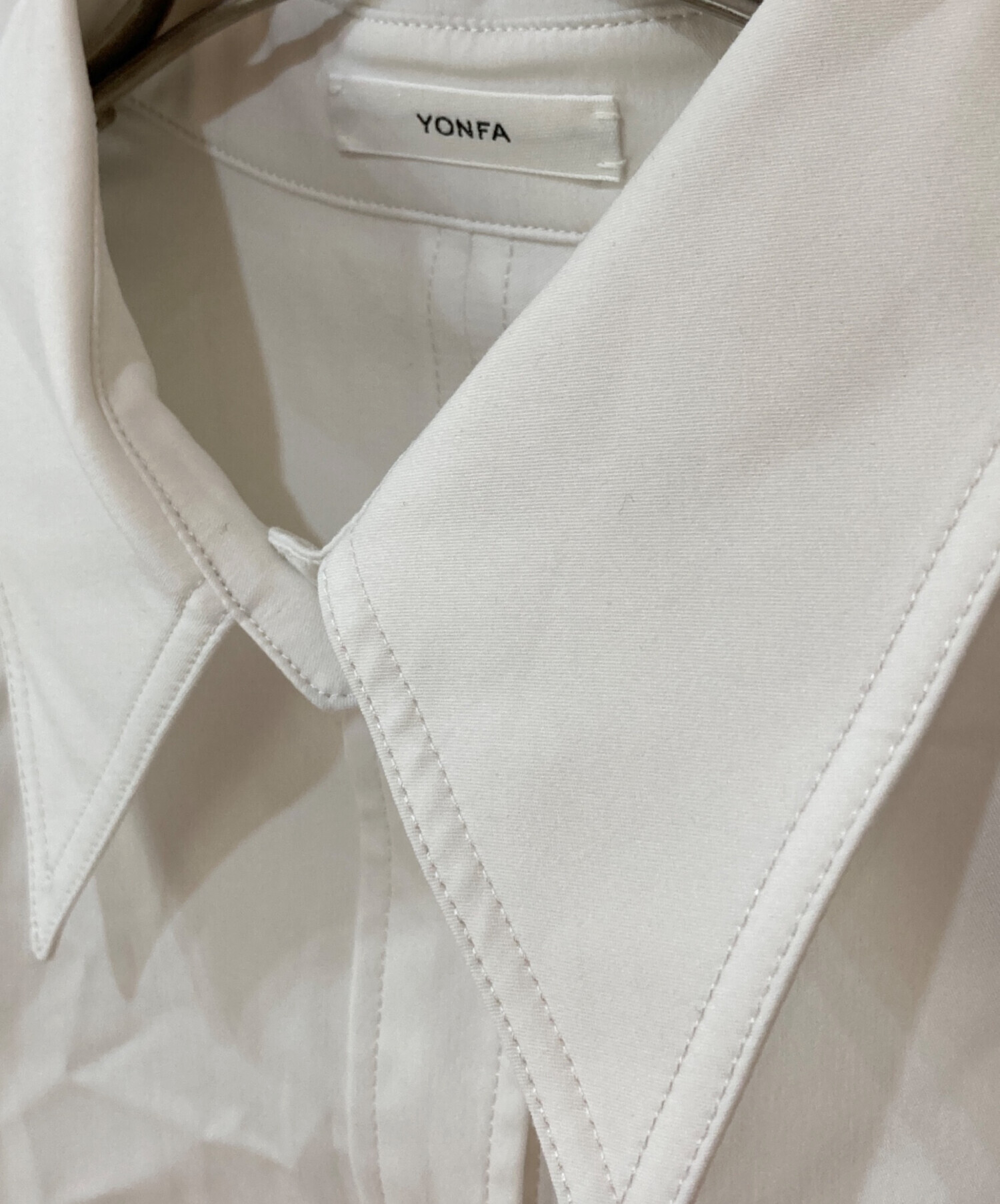 中古・古着通販】YONFA (ヨンファ) ボクシークロップドシャツ ホワイト