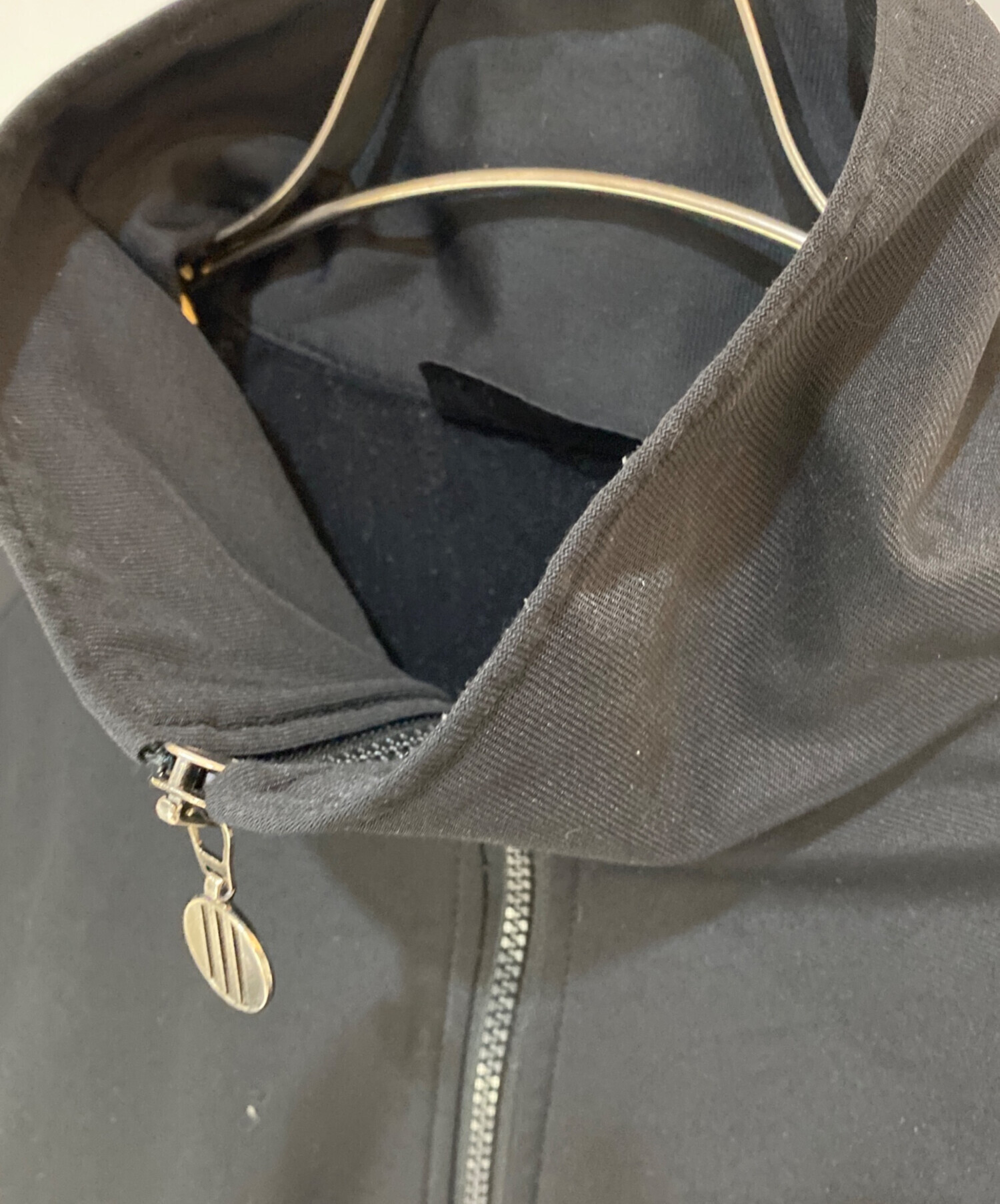 中古・古着通販】adidas (アディダス) トラックジャケット ブラック