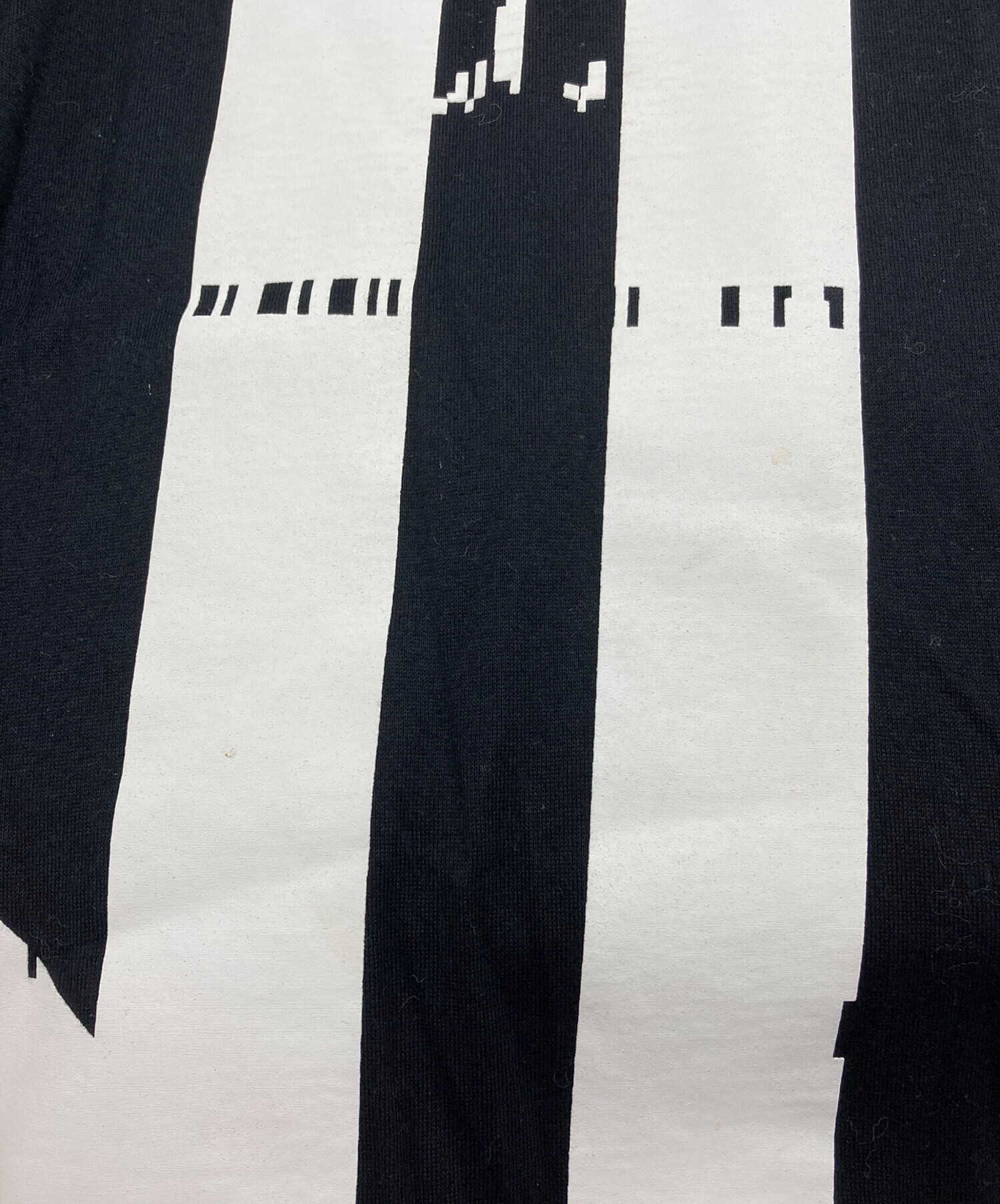 中古・古着通販】NILoS (ニルズ) KAMON ROUND T-SHIRT] ブラック