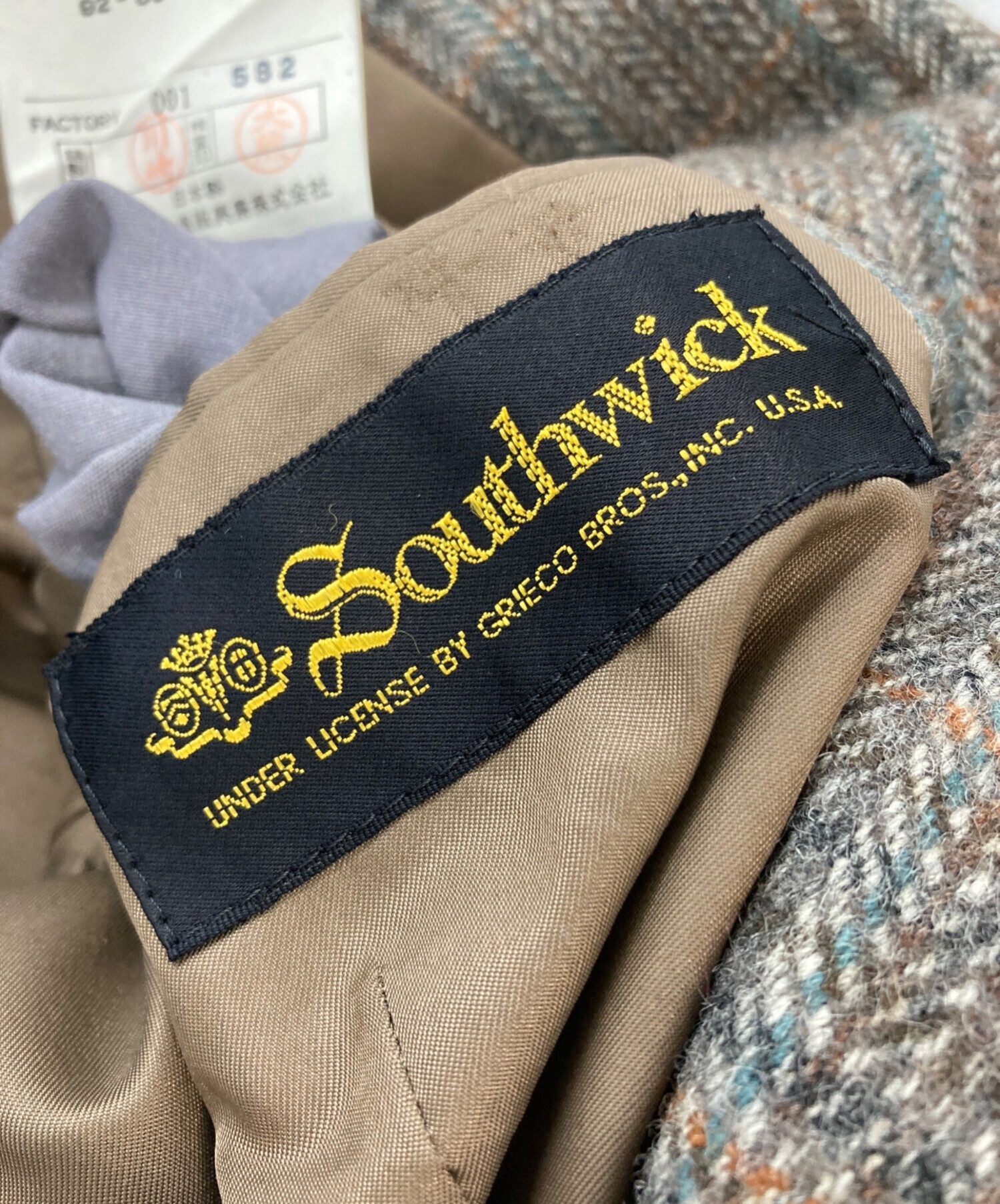 SOUTHWICK サウスウィック テーラードジャケット USA製 黄緑 古着 3039002837199184_01_6664w.jpeg