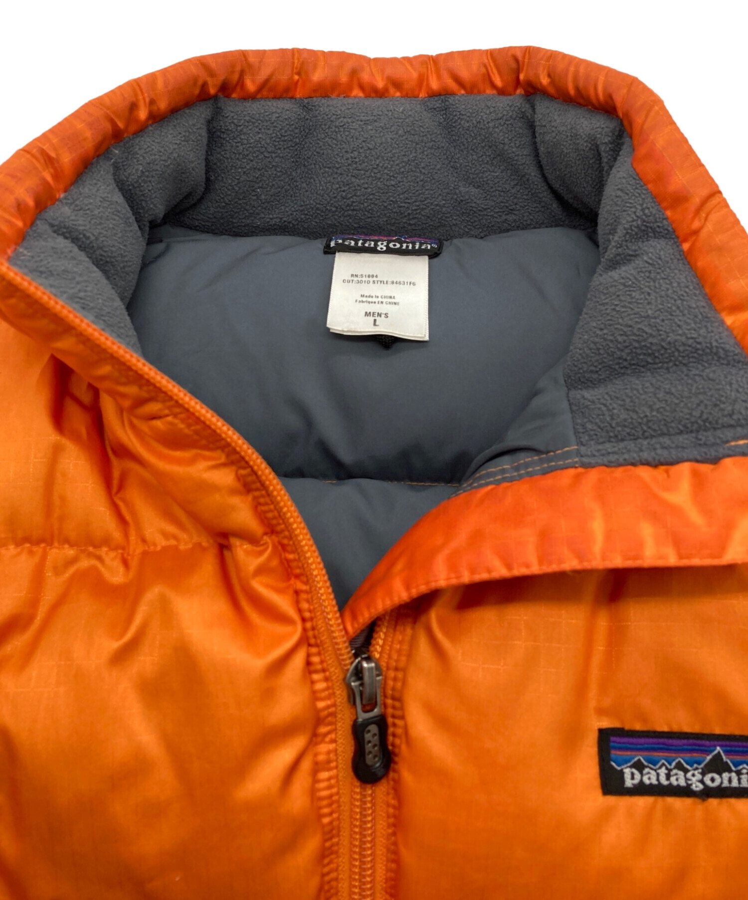 patagonia メンズ ダウンベスト M オレンジ 中古・古着通販】Patagonia (パタゴニア) マイクロパフベスト