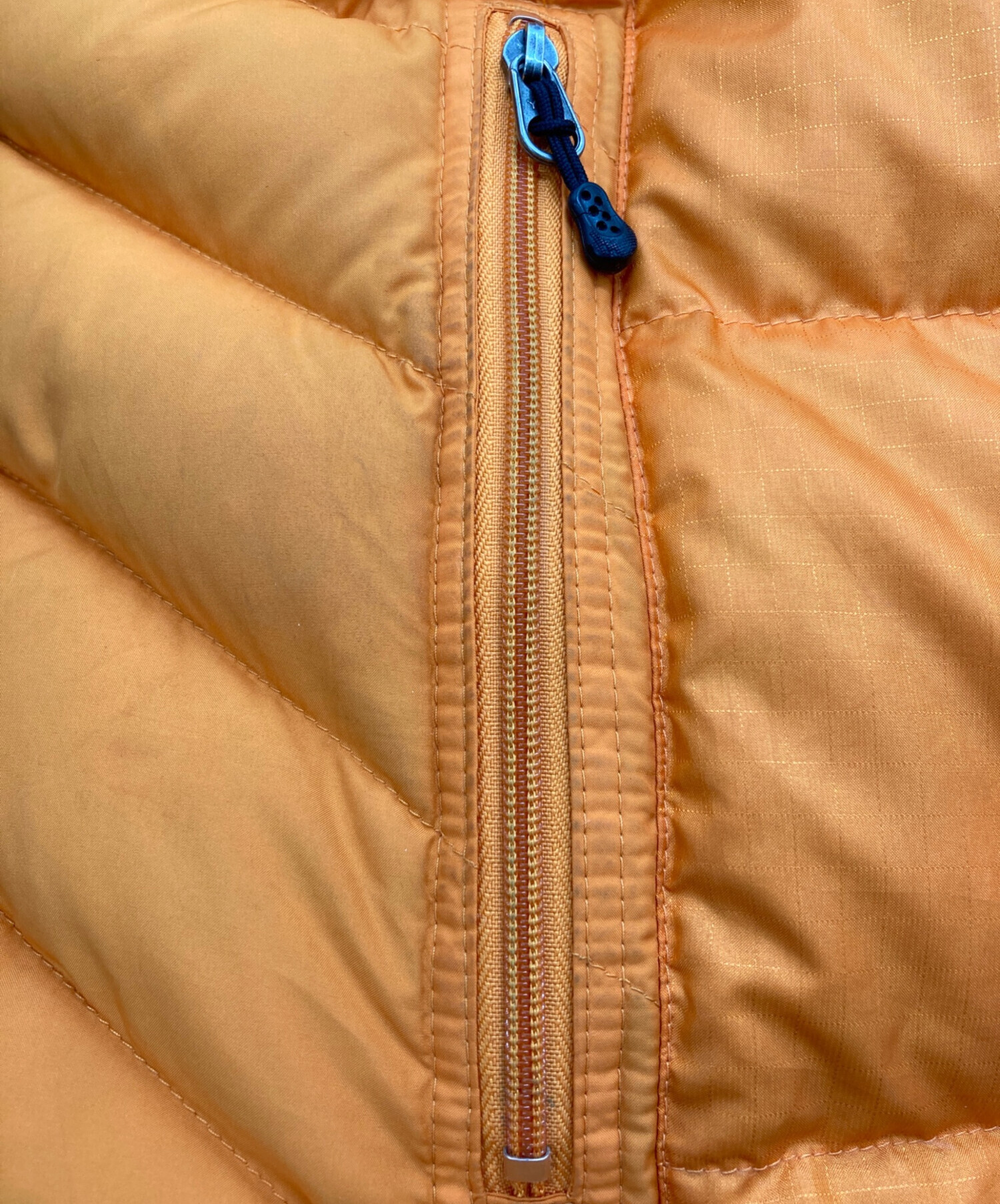 patagonia メンズ ダウンベスト Ｌサイズ　オレンジ patagonia メンズ ダウンベスト Lサイズ オレンジ メンズ