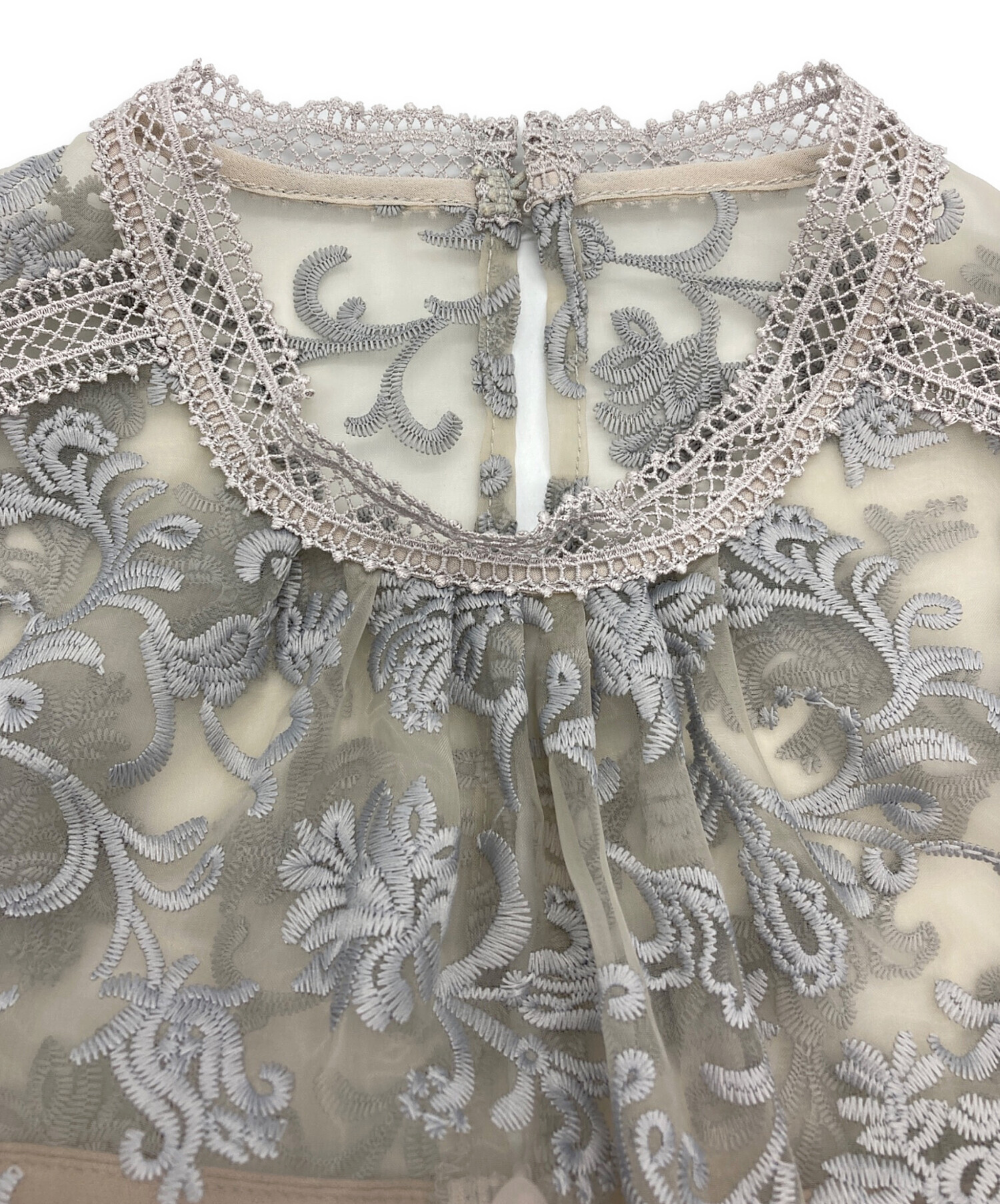 中古・古着通販】FRAY ID (フレイ アイディー) オーガンジー刺繍