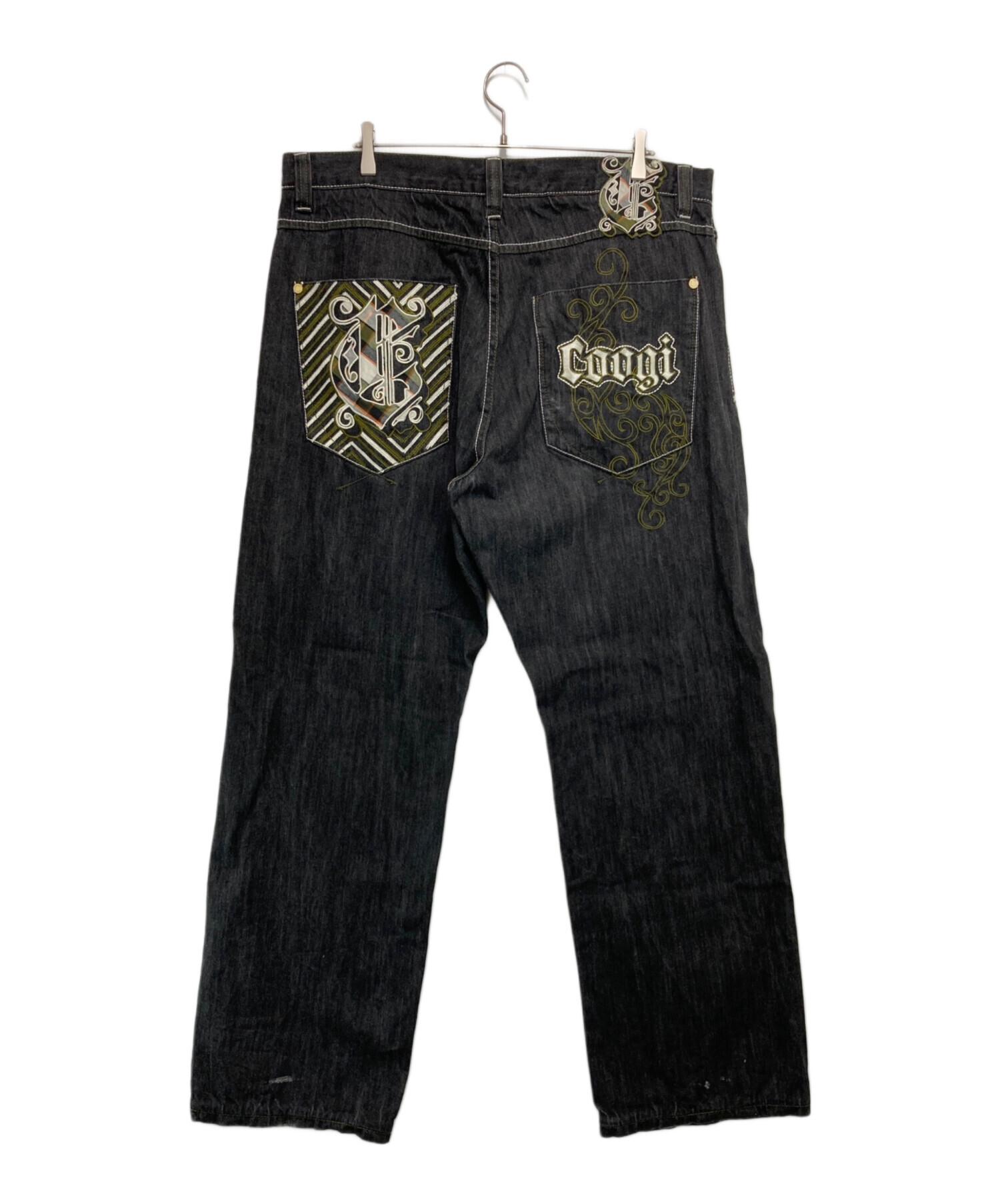 中古・古着通販】Coogi (クージー) 刺繍デニムパンツ ブラック サイズ