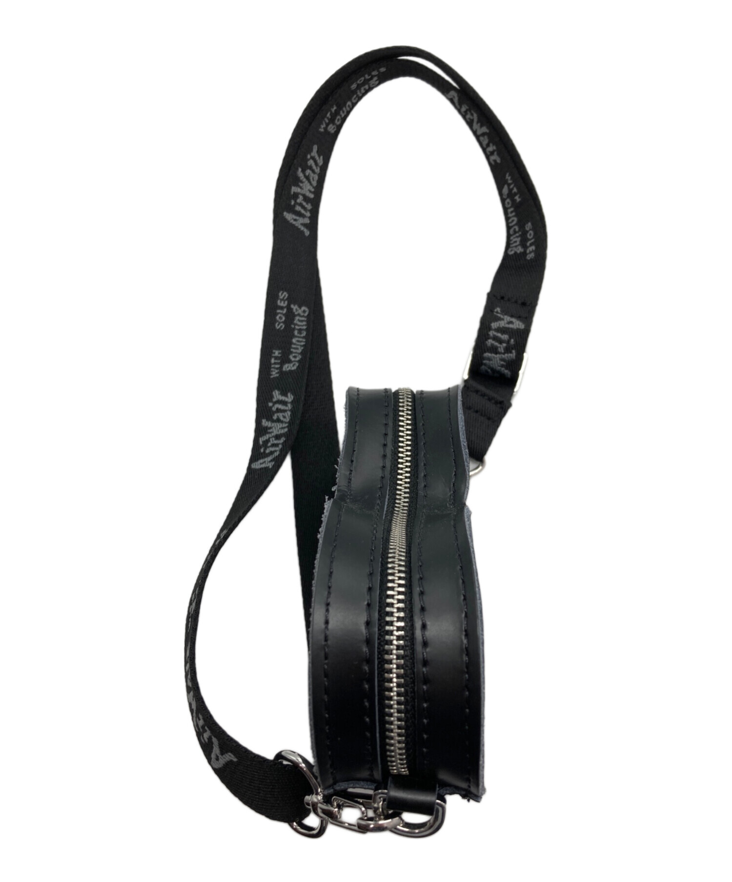 Dr.Martens ドクターマーチン ミニショルダーポーチ【国内正規品】 中古・古着通販】Dr.Martens (ドクターマーチン) ショルダーポーチ