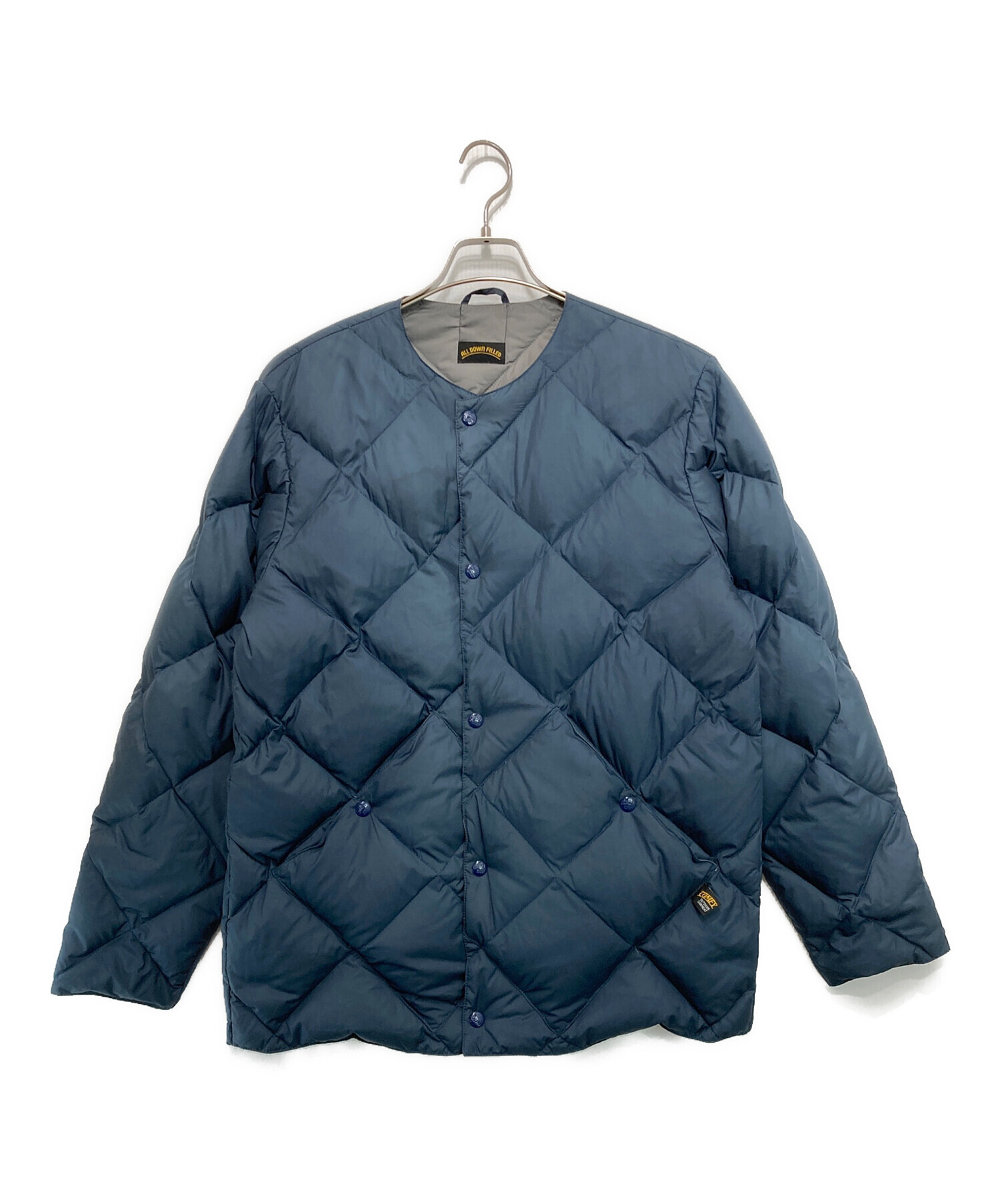 中古・古着通販】comfy (コンフィー) ノーカラーダウンジャケット 