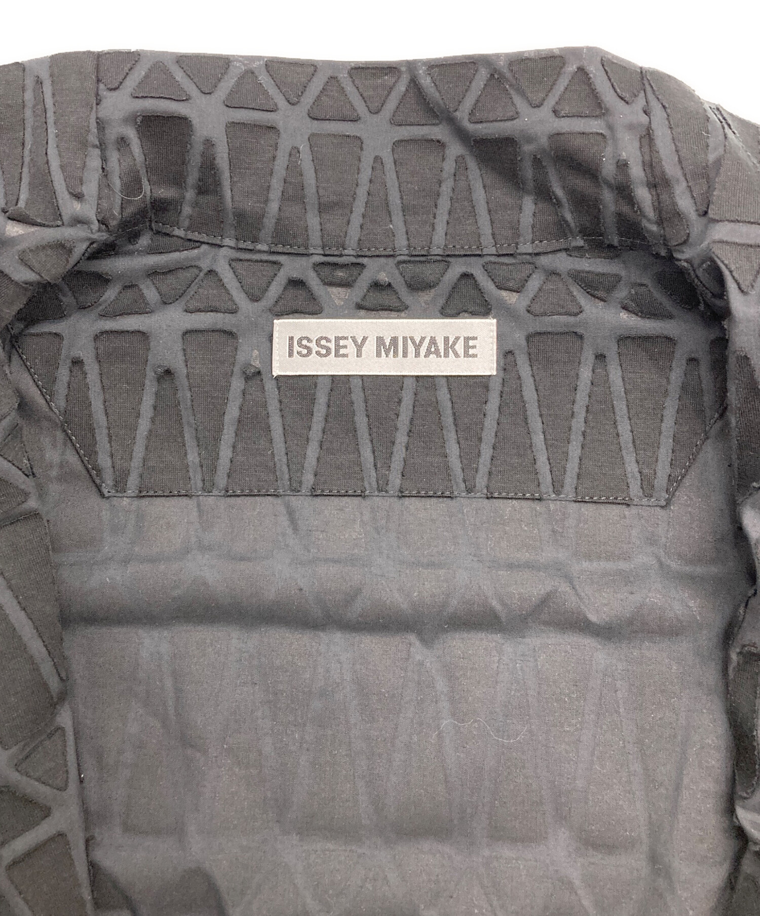 中古・古着通販】ISSEY MIYAKE (イッセイミヤケ) デザインノースリーブ