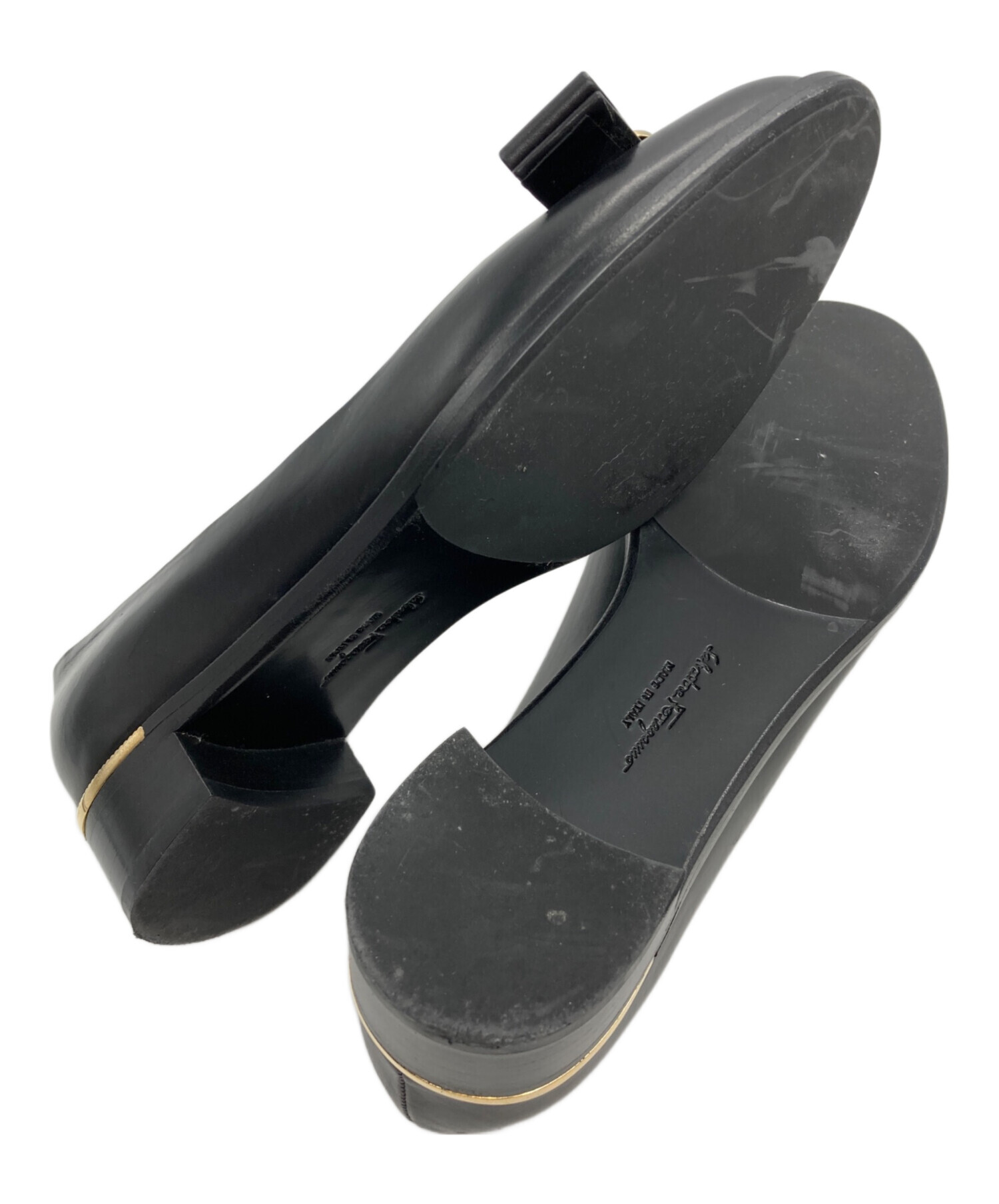 中古・古着通販】Ferragamo (フェラガモ) NERO CALF ヴァラリボン