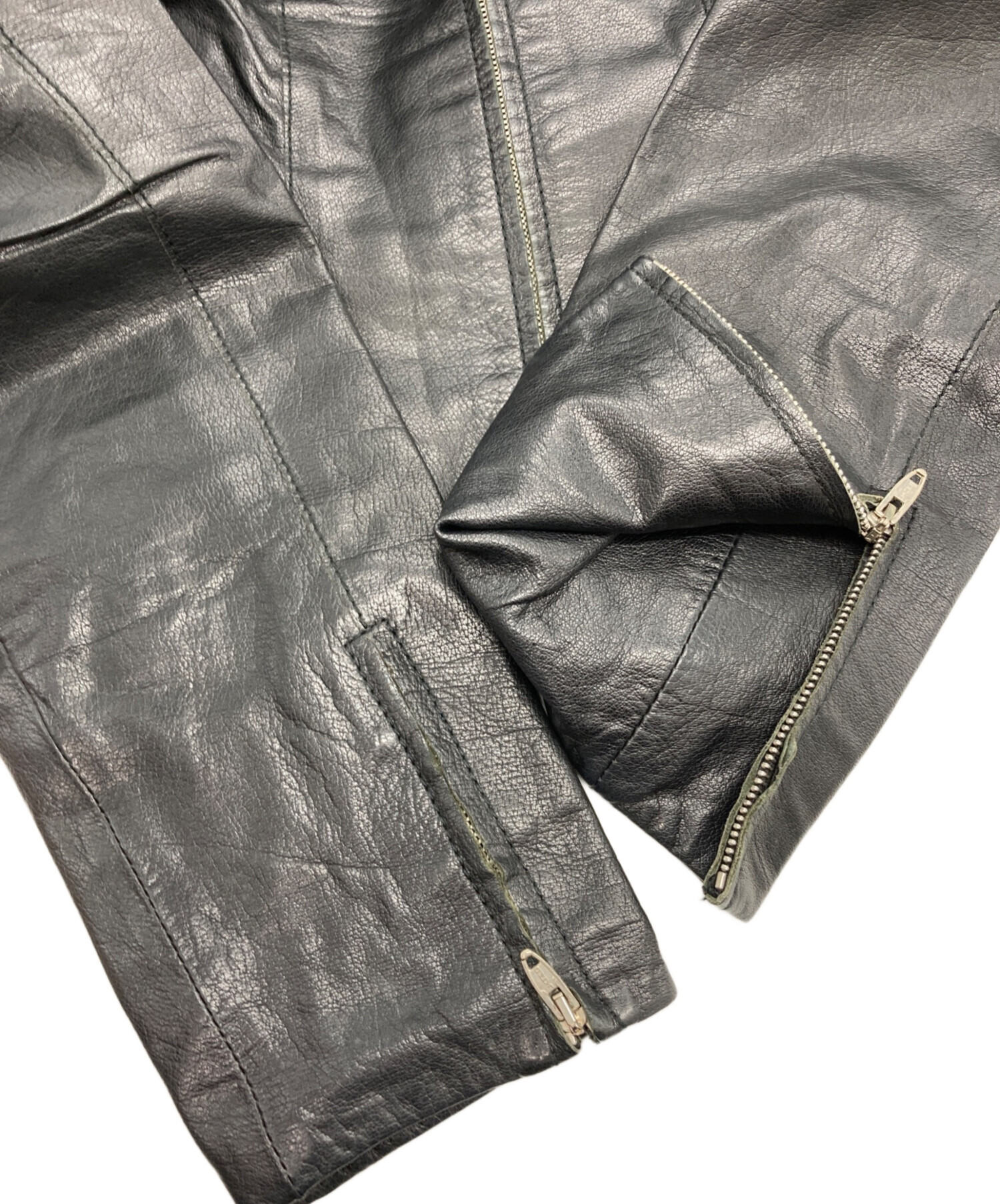 【未使用に近い】マックスマーラ リアルファー付 レザージャケット 羊革 黒 L 中古・古着通販】MaxMara (マックスマーラ) レザージャケット ブラック