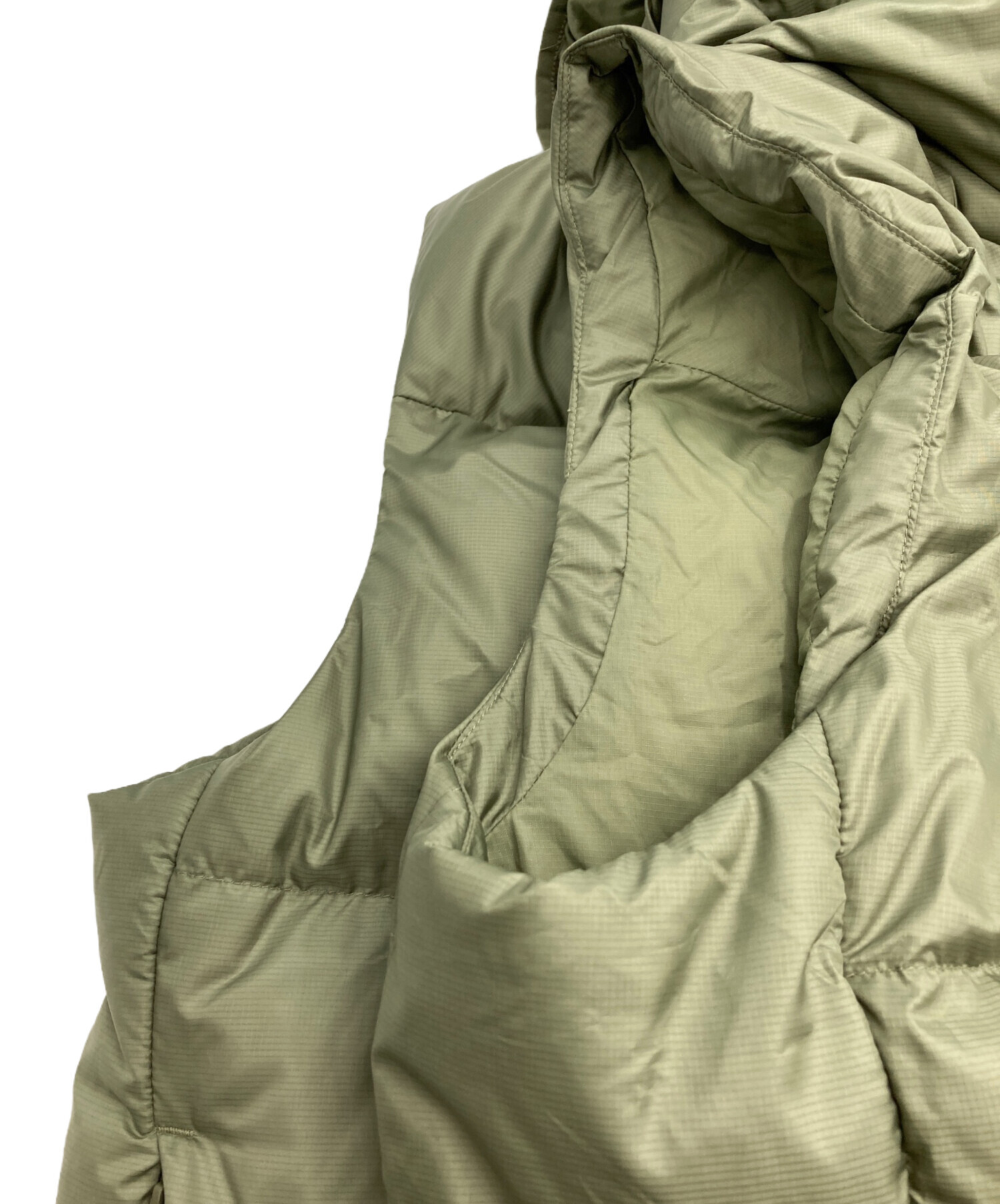 中古・古着通販】LACOSTE (ラコステ) ダウンベスト グリーン サイズ:ML