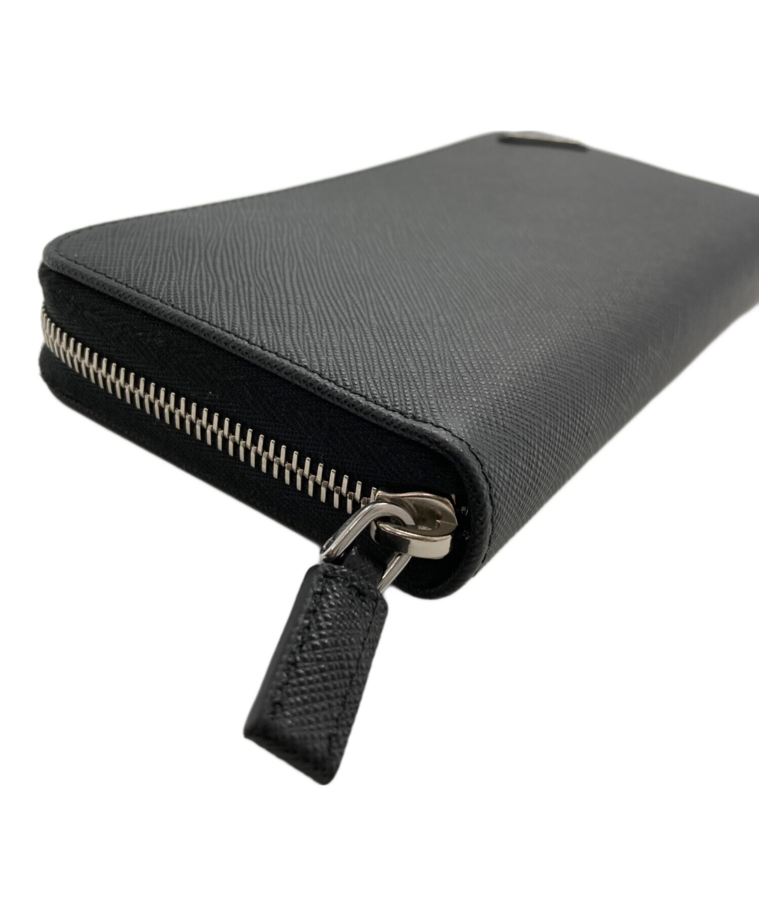 希少 プラダ サフィアーノ トライアングル オーガナイザー 長財布 ジップ 黒 希少 プラダ サフィアーノ トライアングル オーガナイザー 長財布