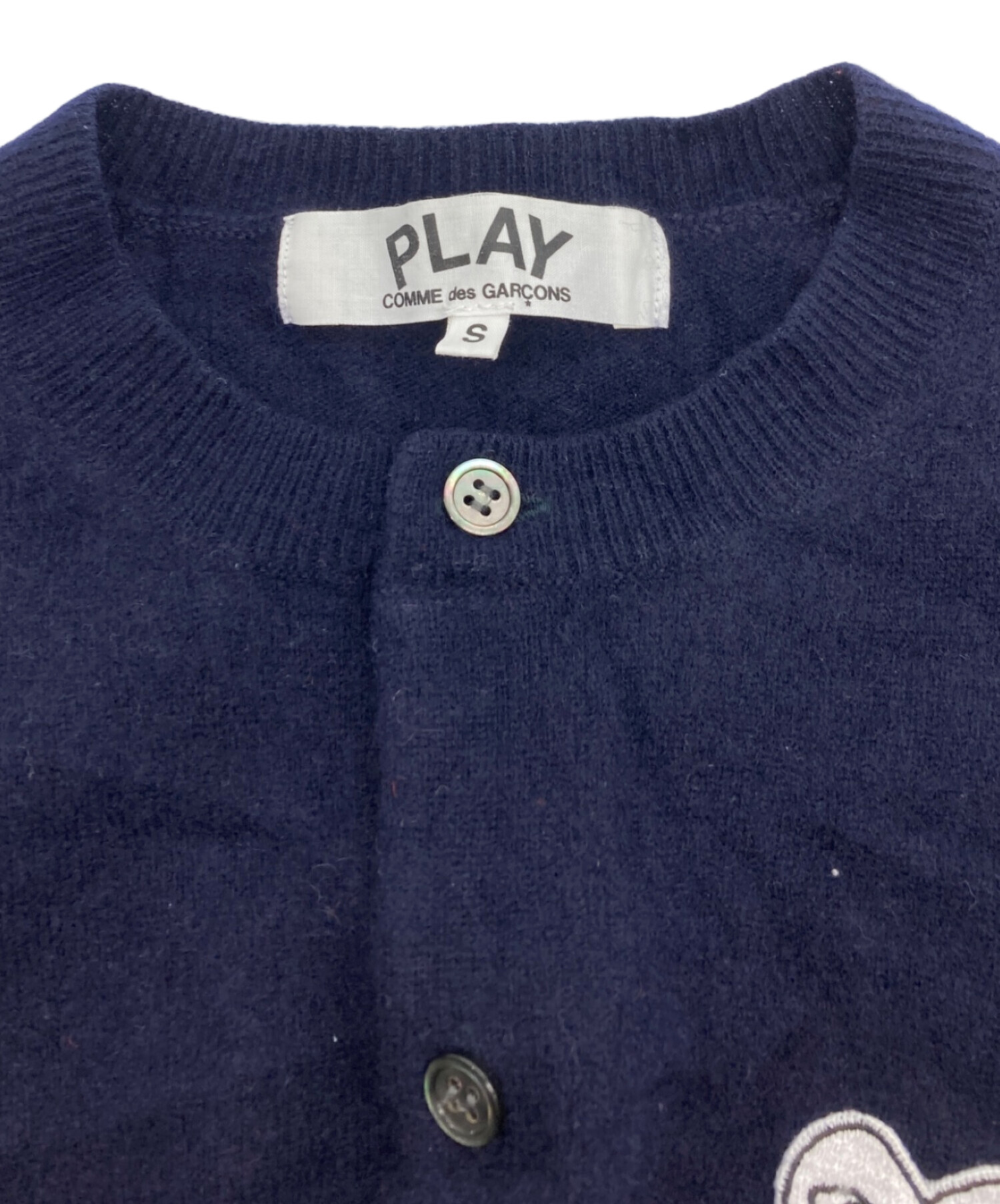 COMME des GARÇONS 金釦丸襟カーディガン M 未使用級 中古・古着通販】PLAY COMME des GARCONS (プレイコムデギャルソン