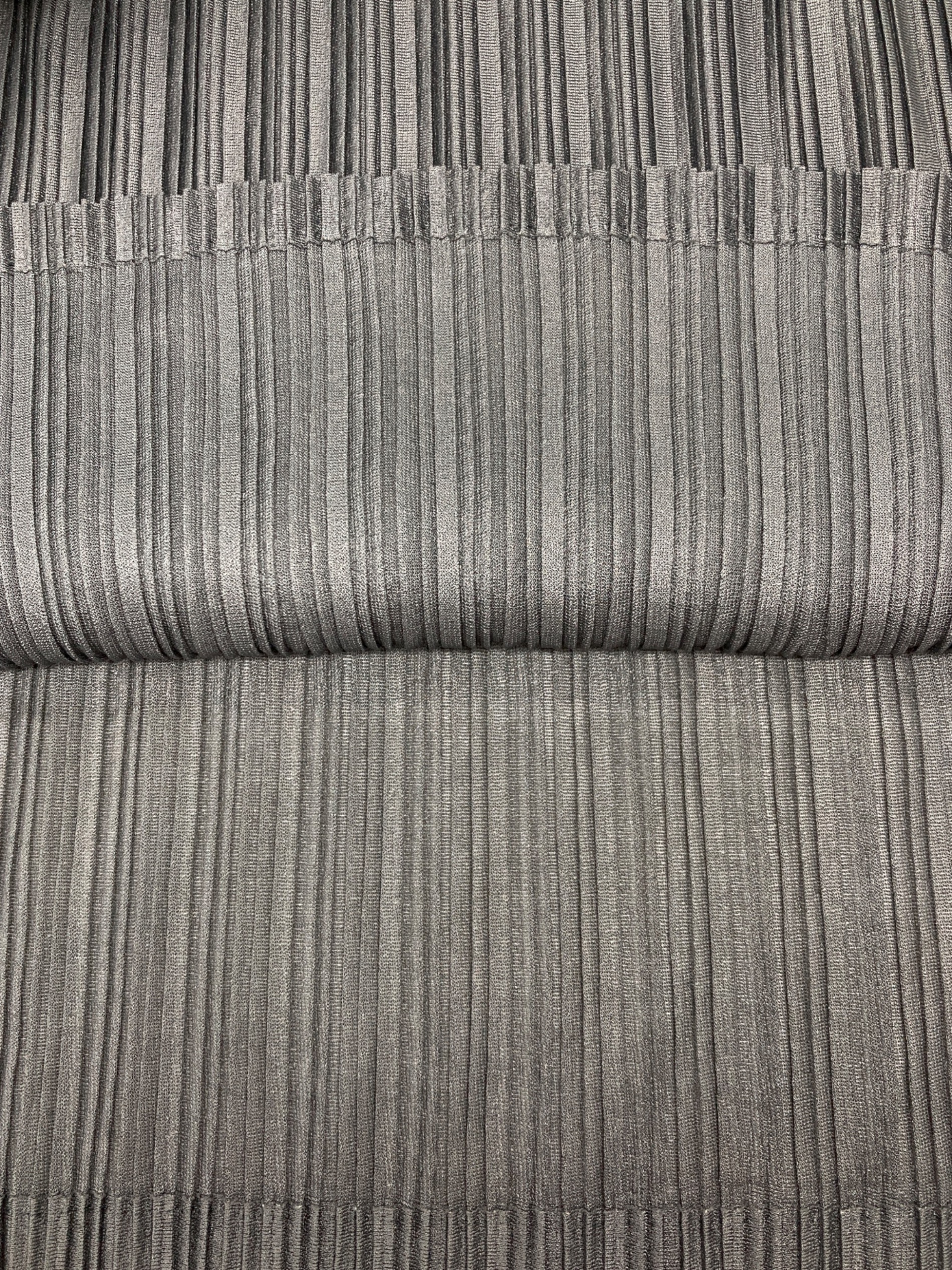プリーツプリーズ　カットソー シルバー光沢 中古・古着通販】PLEATS PLEASE (プリーツプリーズ) 半袖プリーツ
