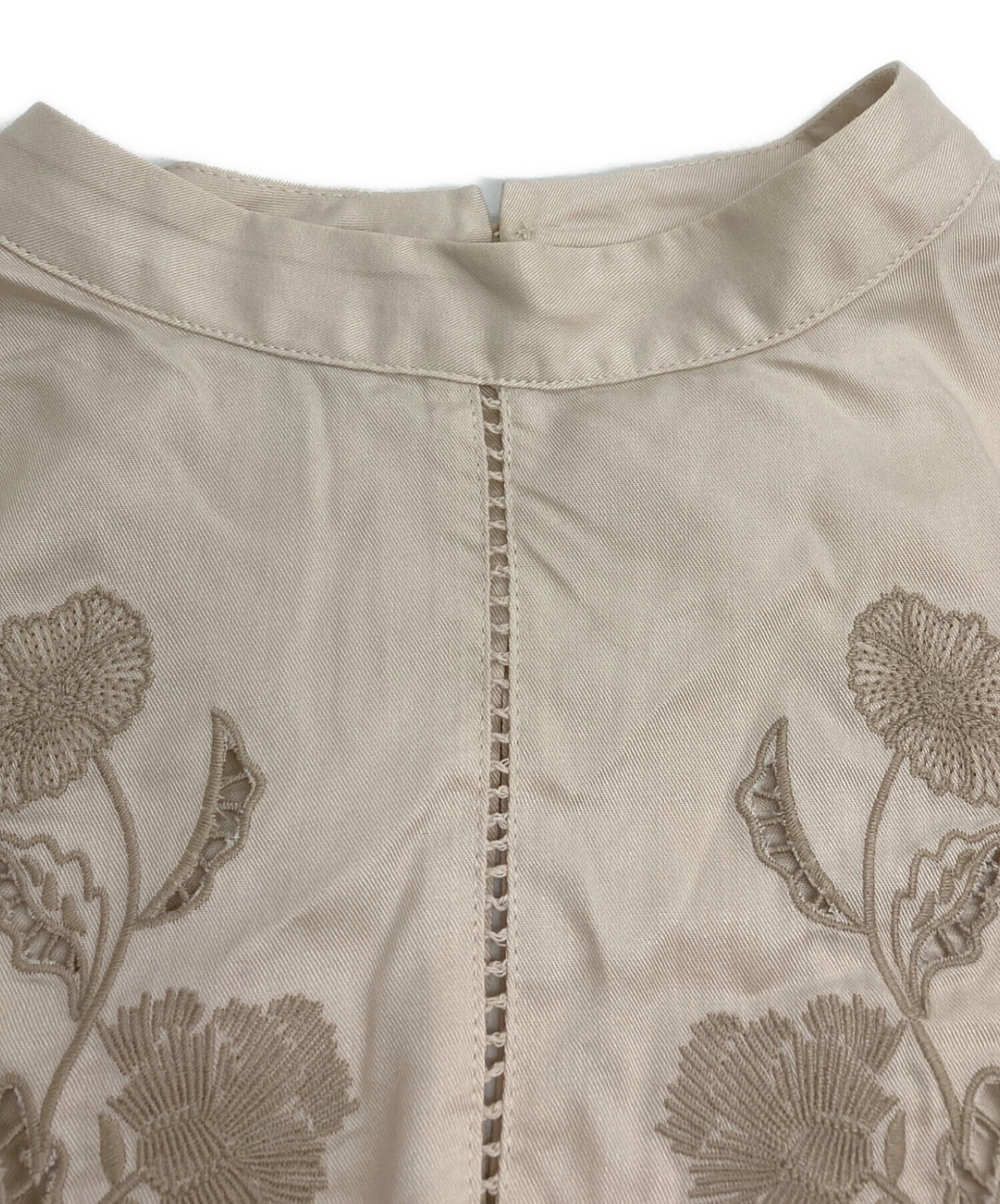 中古・古着通販】Ameri (アメリ) LADY EMBROIDERY PUFF BLOUSE