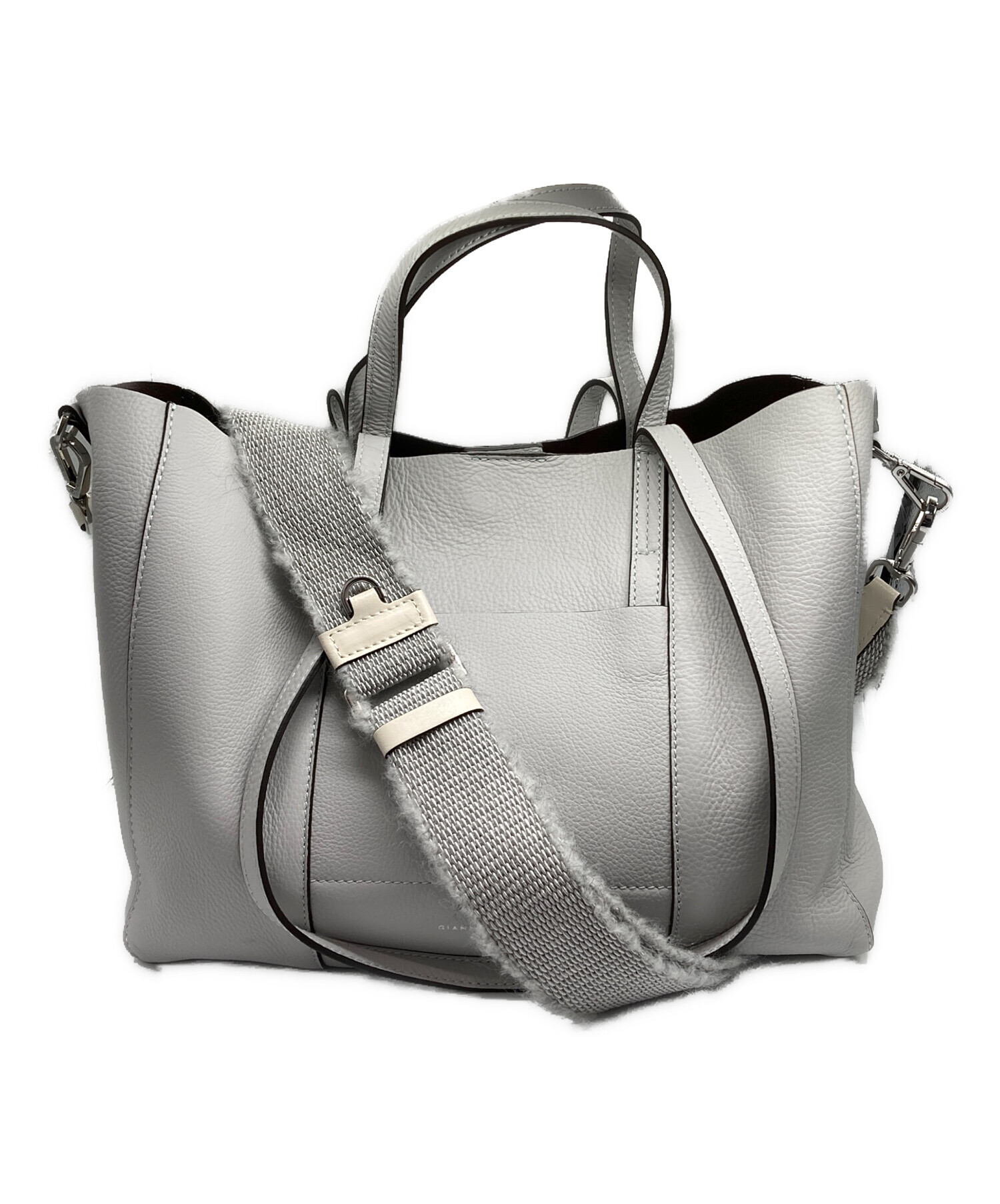 【GIANNI CHIARINI 】 シボ革 トートバッグ ライトグレー A4 中古・古着通販】GIANNI CHIARINI (ジャンニ キアリーニ) SUPERLIGHT
