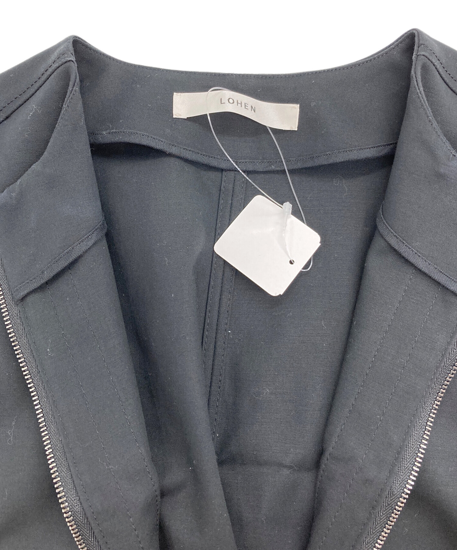 【完売品】LOHEN　バックフォルムロングワンピース　ブラック　FREEサイズ 中古・古着通販】LOHEN (ローヘン) フロントZIPフォルムロング