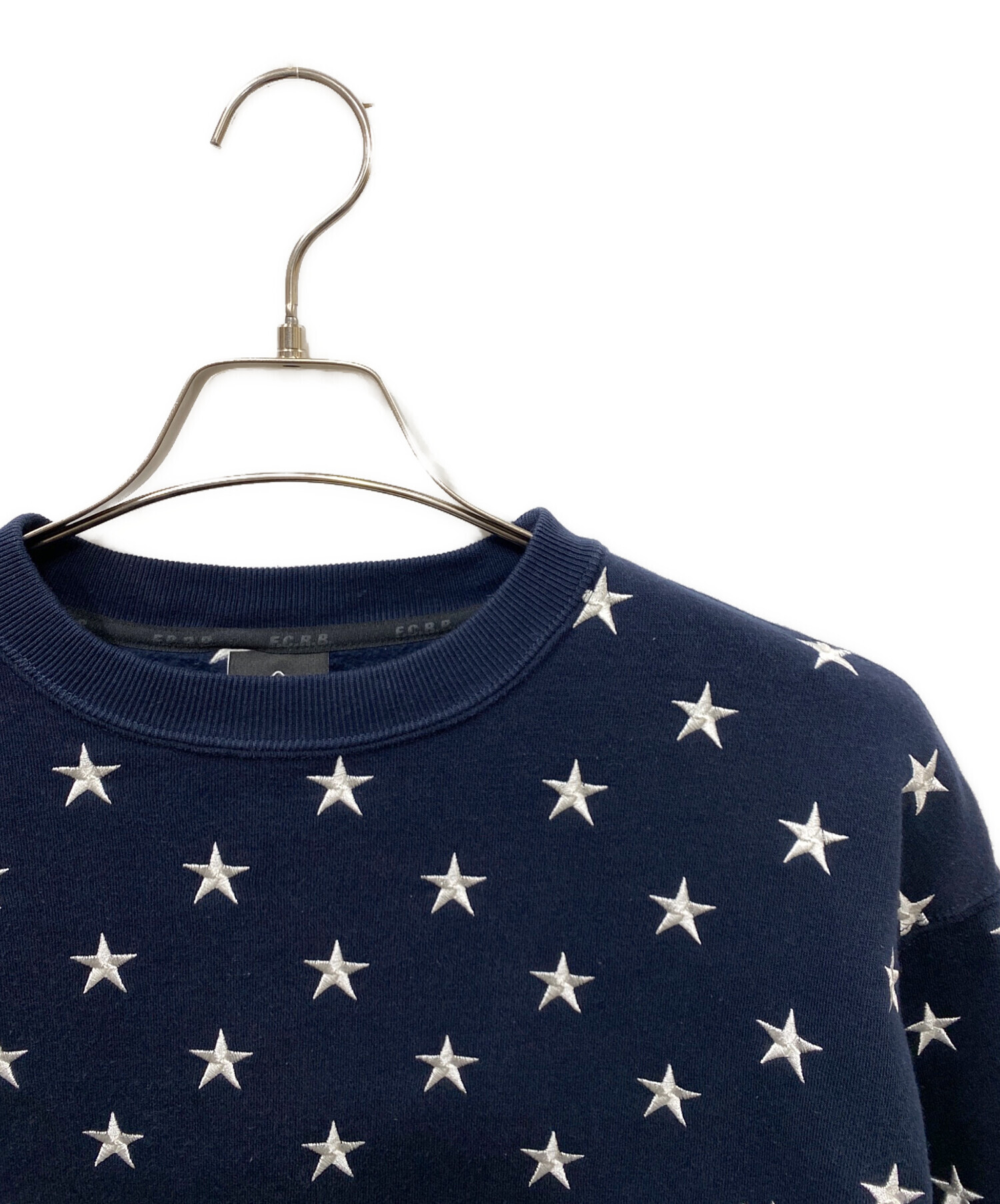AW23 FCRB STAR CREWNECK SWEAT 【公式通販】