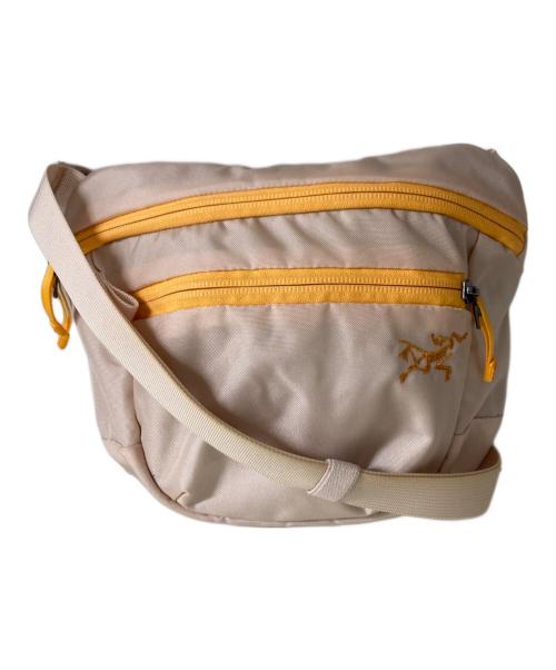 超美品　アークテリクス　マンティス2 ベージュ アークテリクス マンティス2 ショルダーバッグ ベージュ