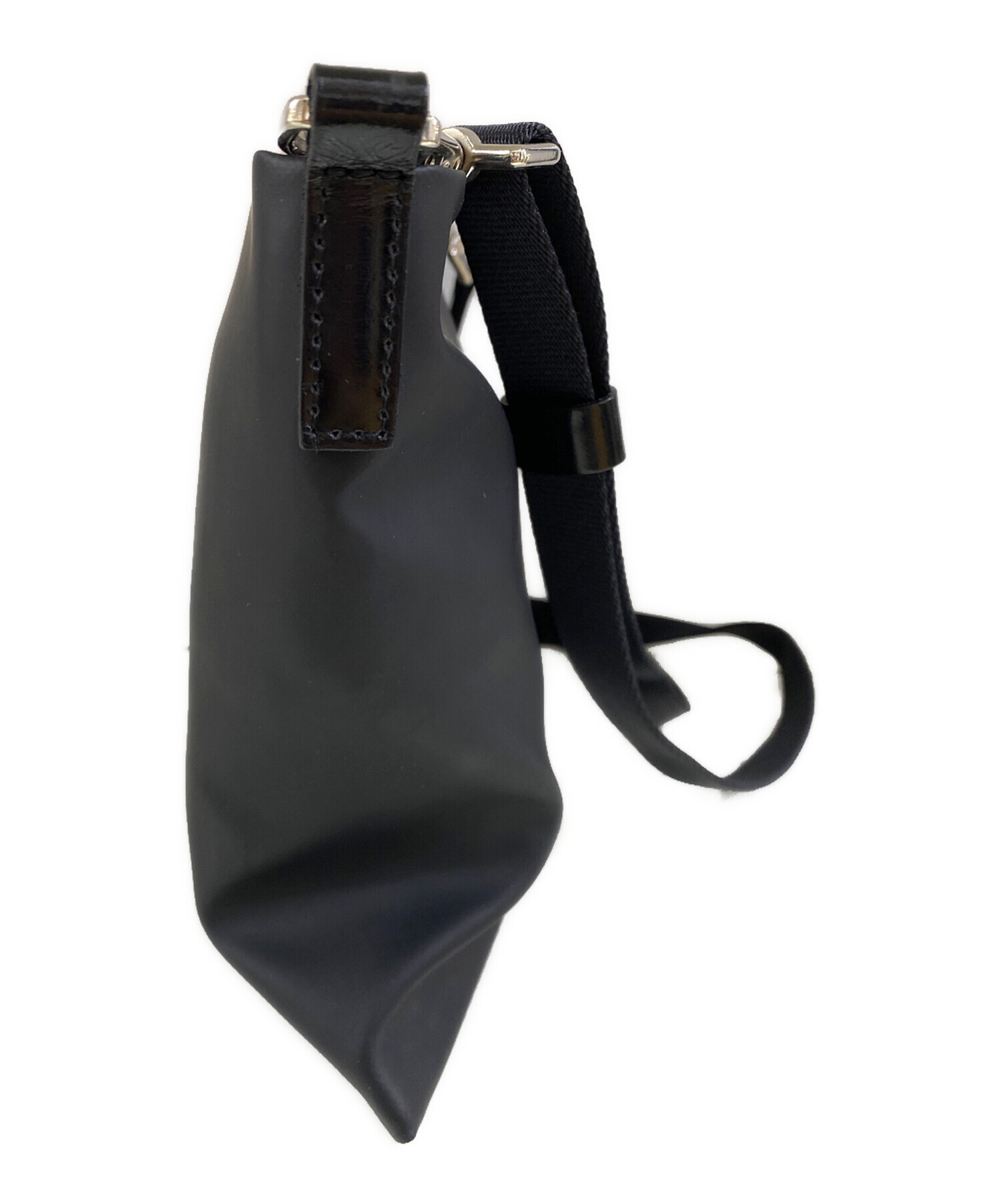 24時間以内発送 未使用品 黒色 Leather Shoulder Bag 中古・古着通販】ITTI (イッチ) ショルダーバッグ ブラック｜ブランド