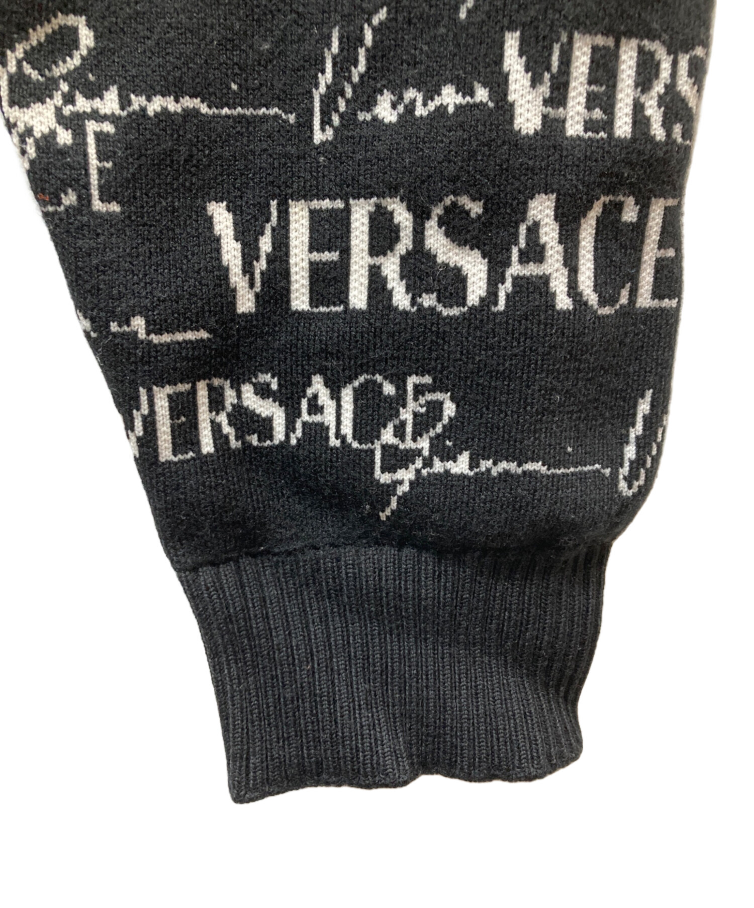 VERSACE ヴェルサーチ ニット・セーター メンズ 【古着】【中古】 中古・古着通販】VERSACE (ヴェルサーチェ) ジャガードロゴニット