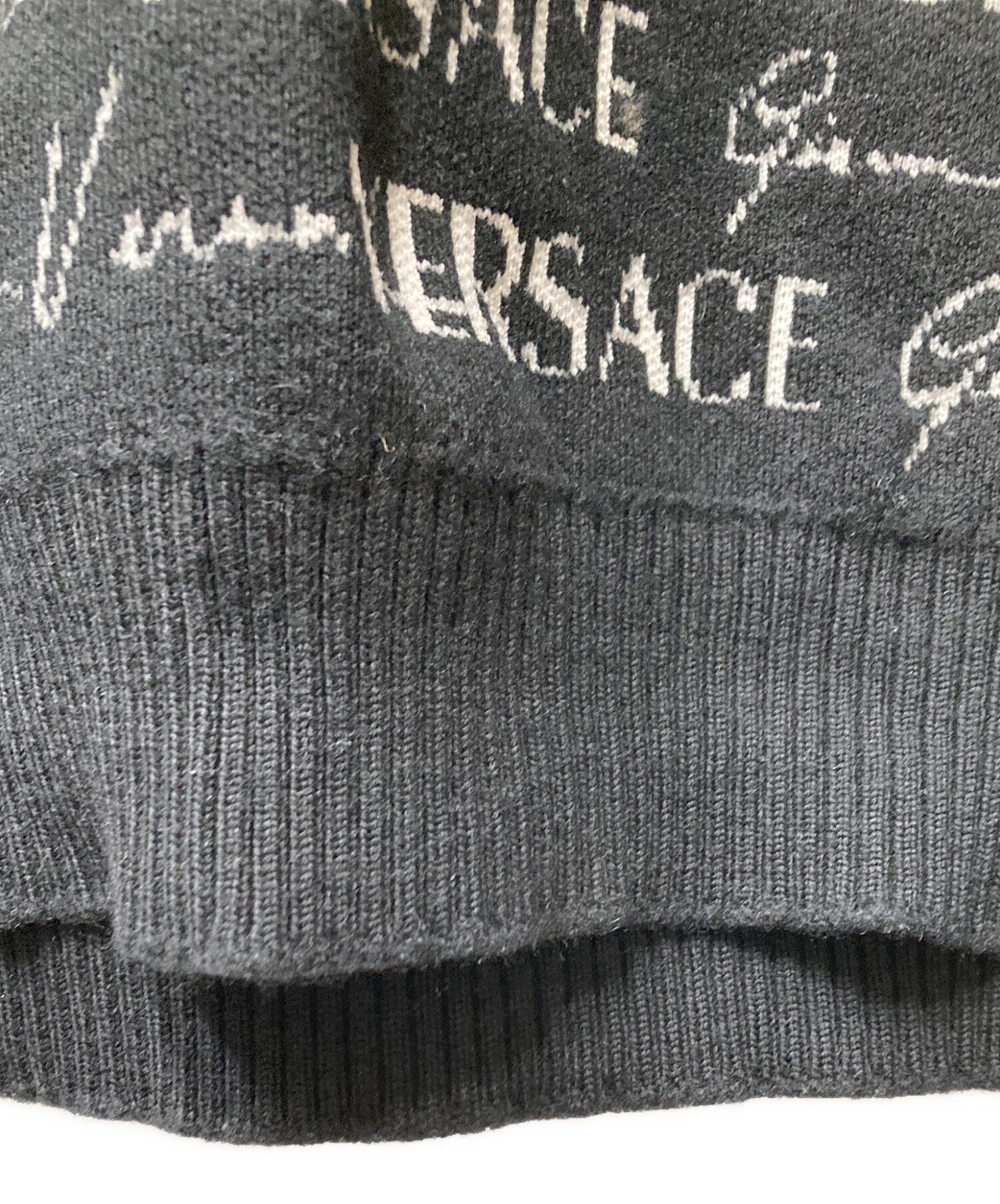 中古・古着通販】VERSACE (ヴェルサーチェ) ジャガードロゴニット