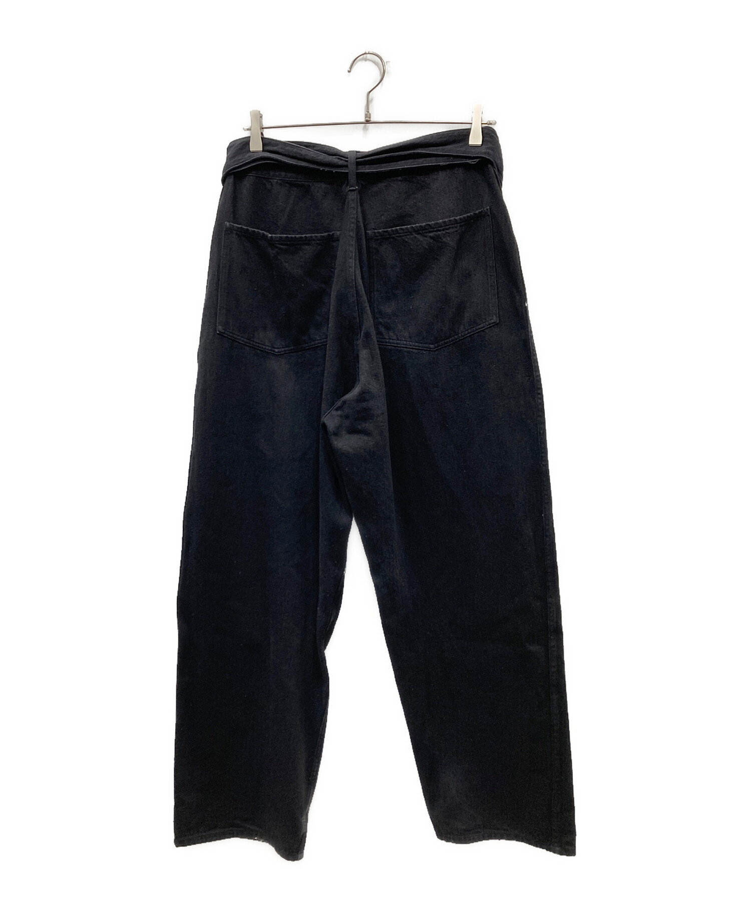 中古・古着通販】COMOLI (コモリ) デニム ベルテッドパンツ ブラック 