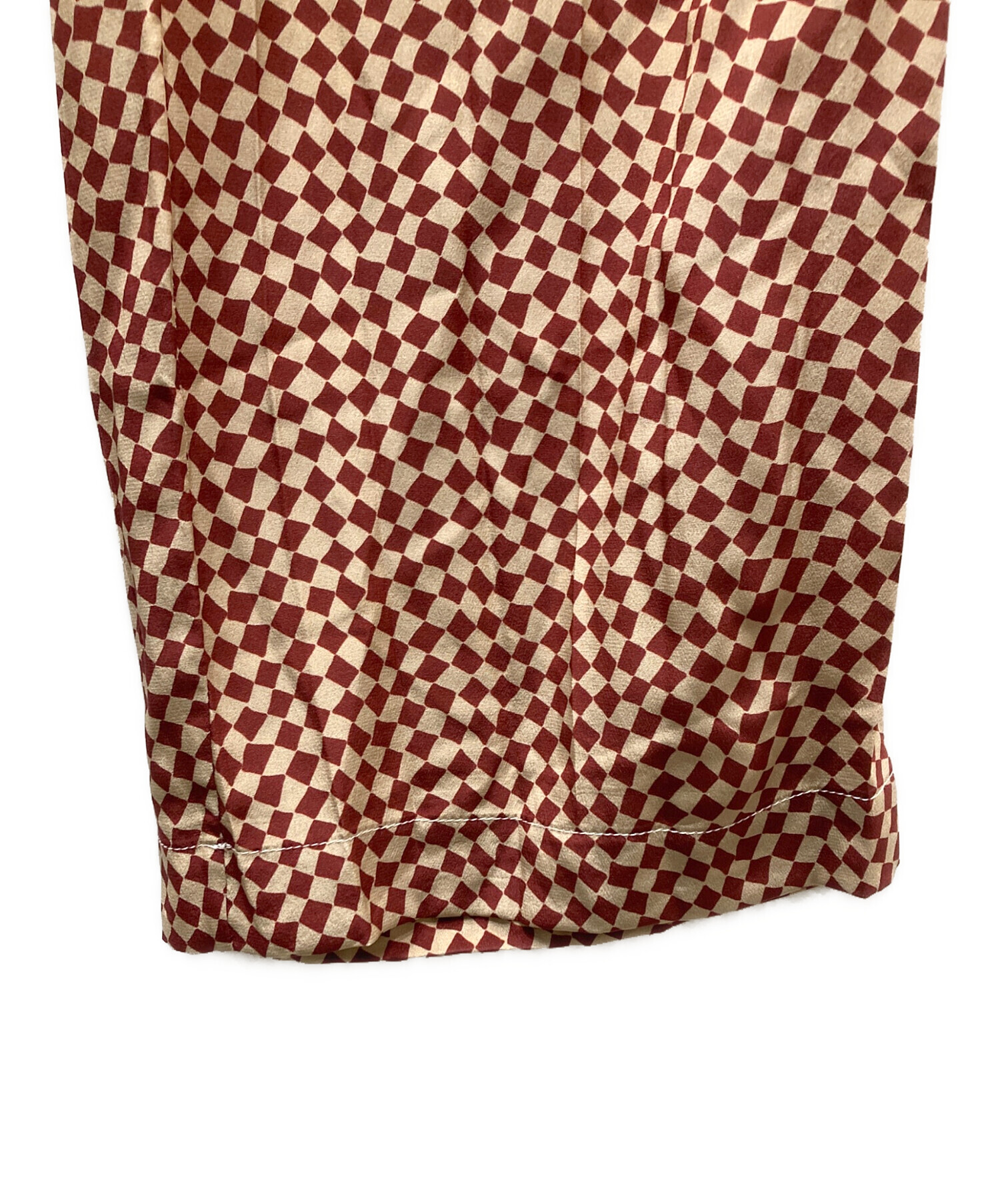 中古・古着通販】MARNI (マルニ) 総柄イージーパンツ レッド サイズ:38 