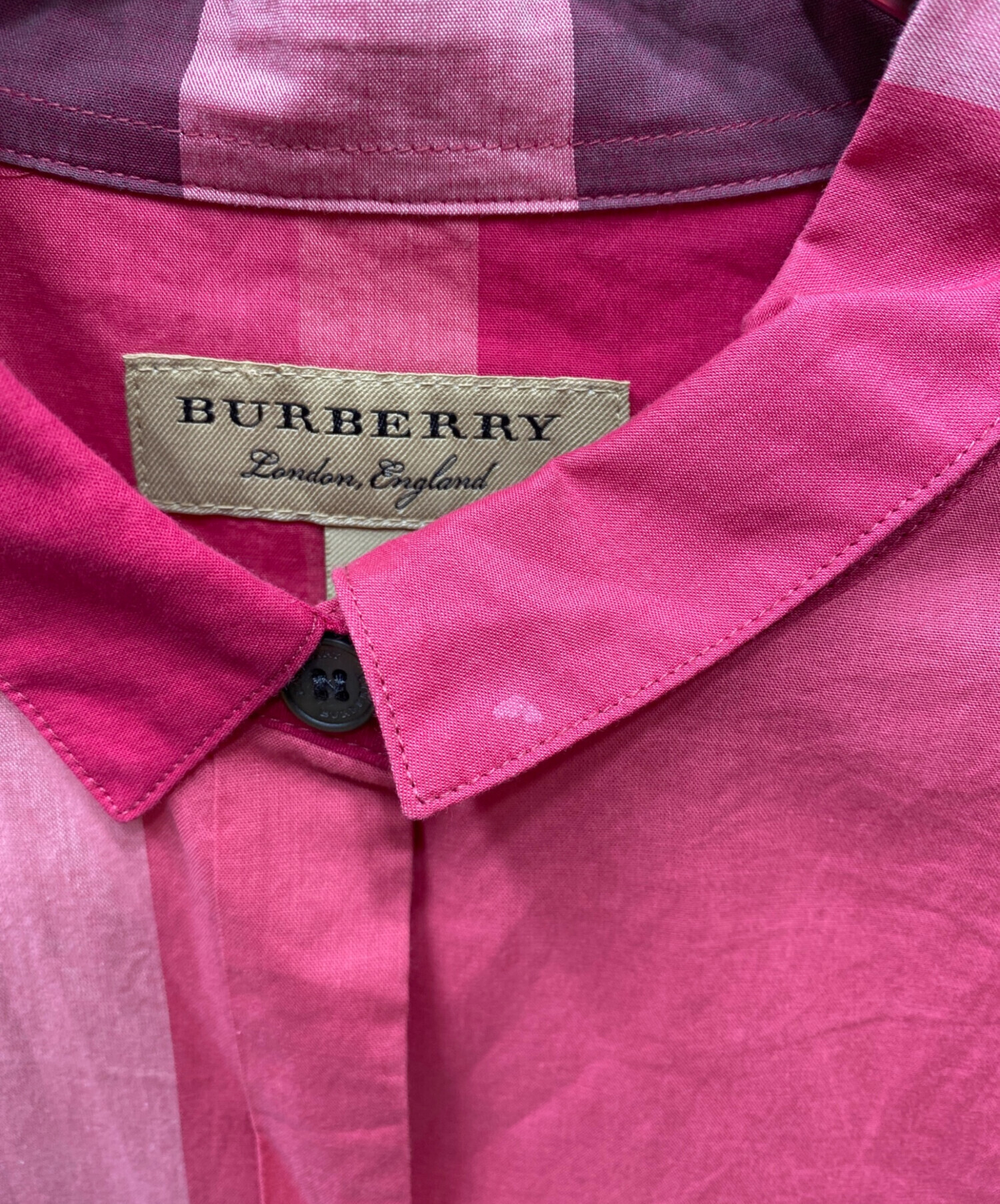 M　BURBERRY LONDON　ピンクチェックとフロントフリルのブラウス BURBERRY（シャツ/ブラウス(長袖/七分) ・ ピンク/桃色系）のフリマ