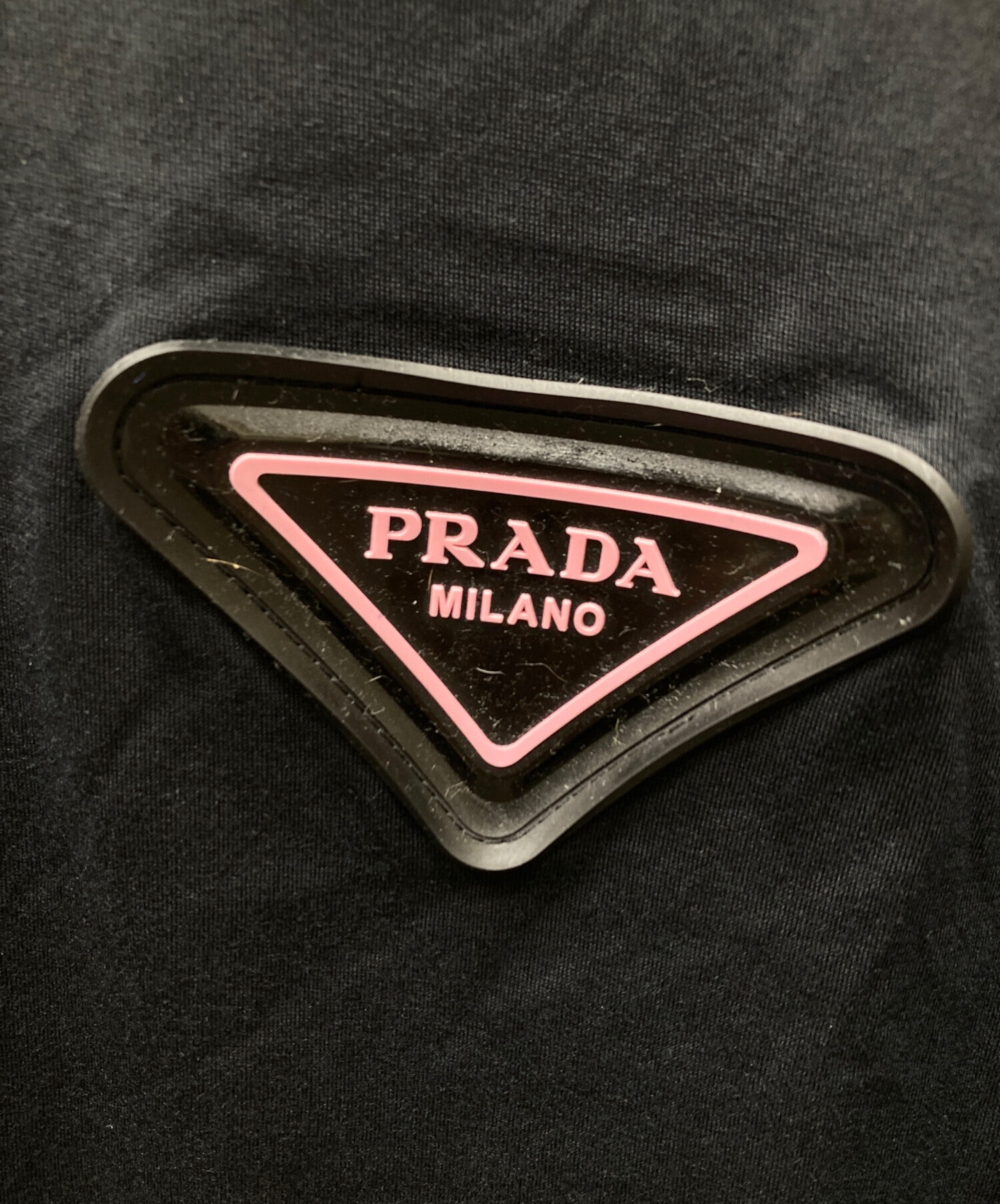 中古・古着通販】PRADA (プラダ) ラバーロゴ Tシャツ ブラック サイズ